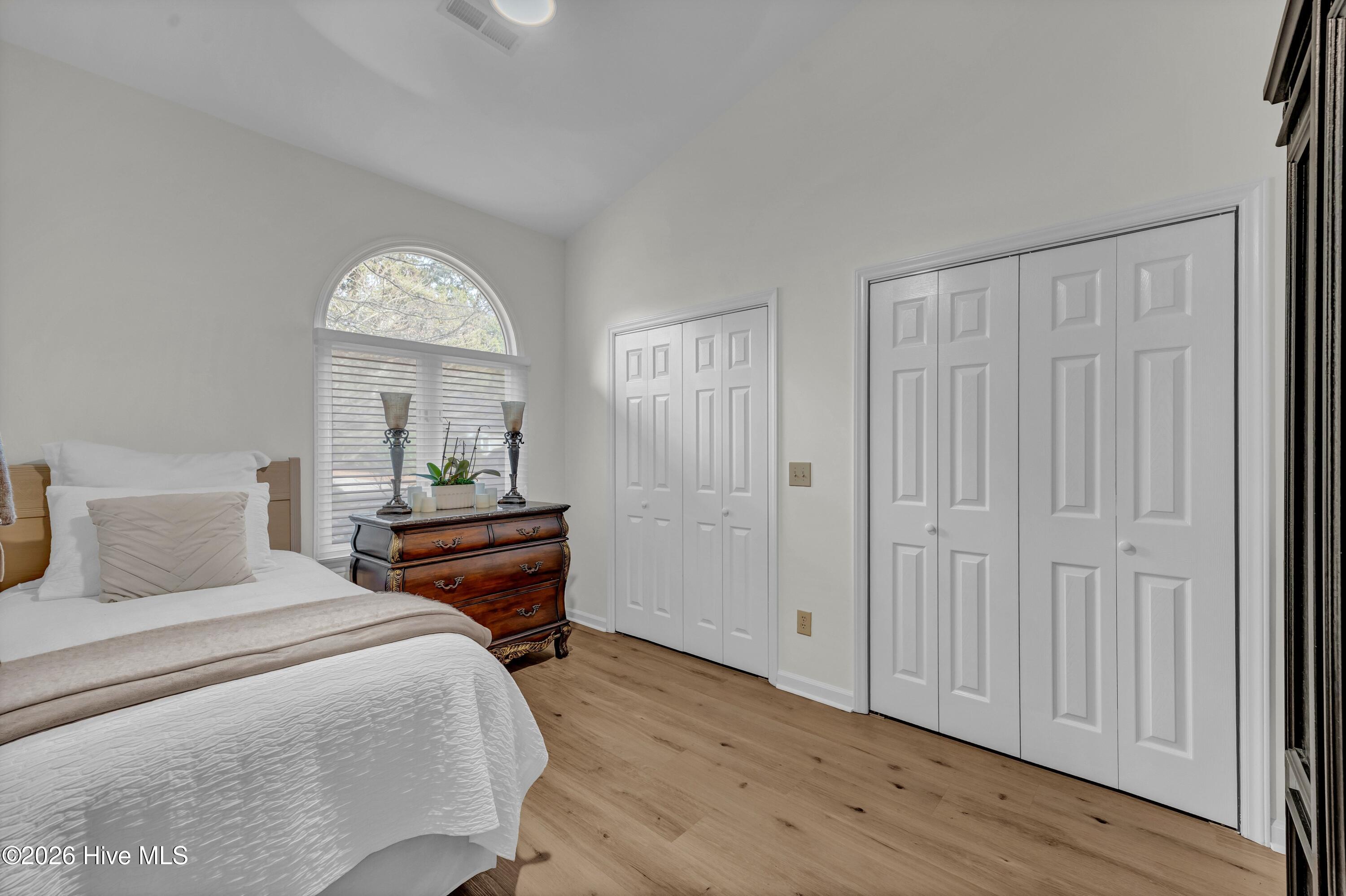 100549096 | Photo 20