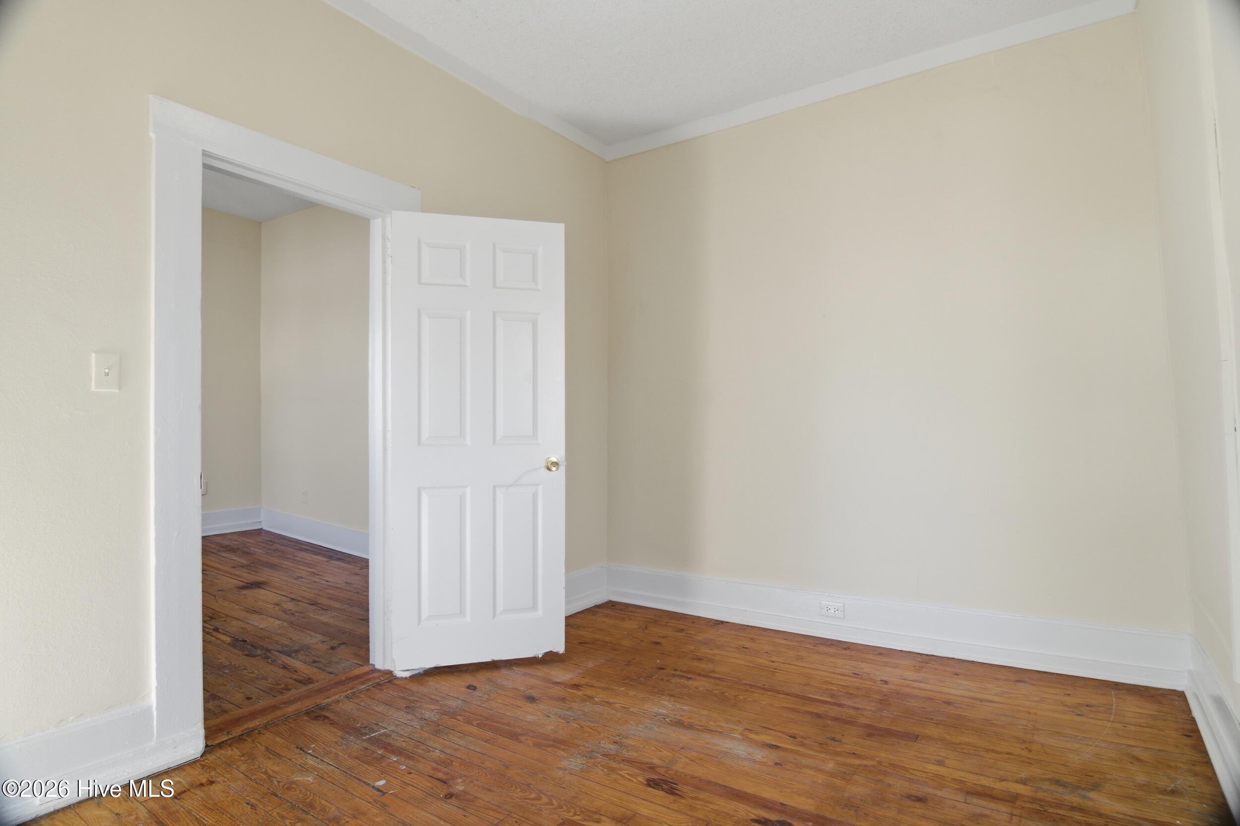 100558258 | Photo 13