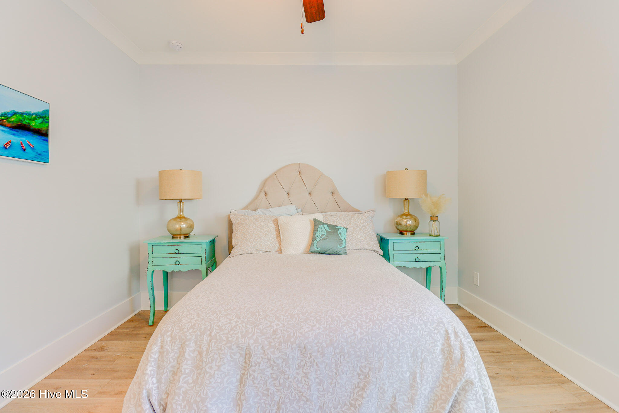 100540387 | Photo 38