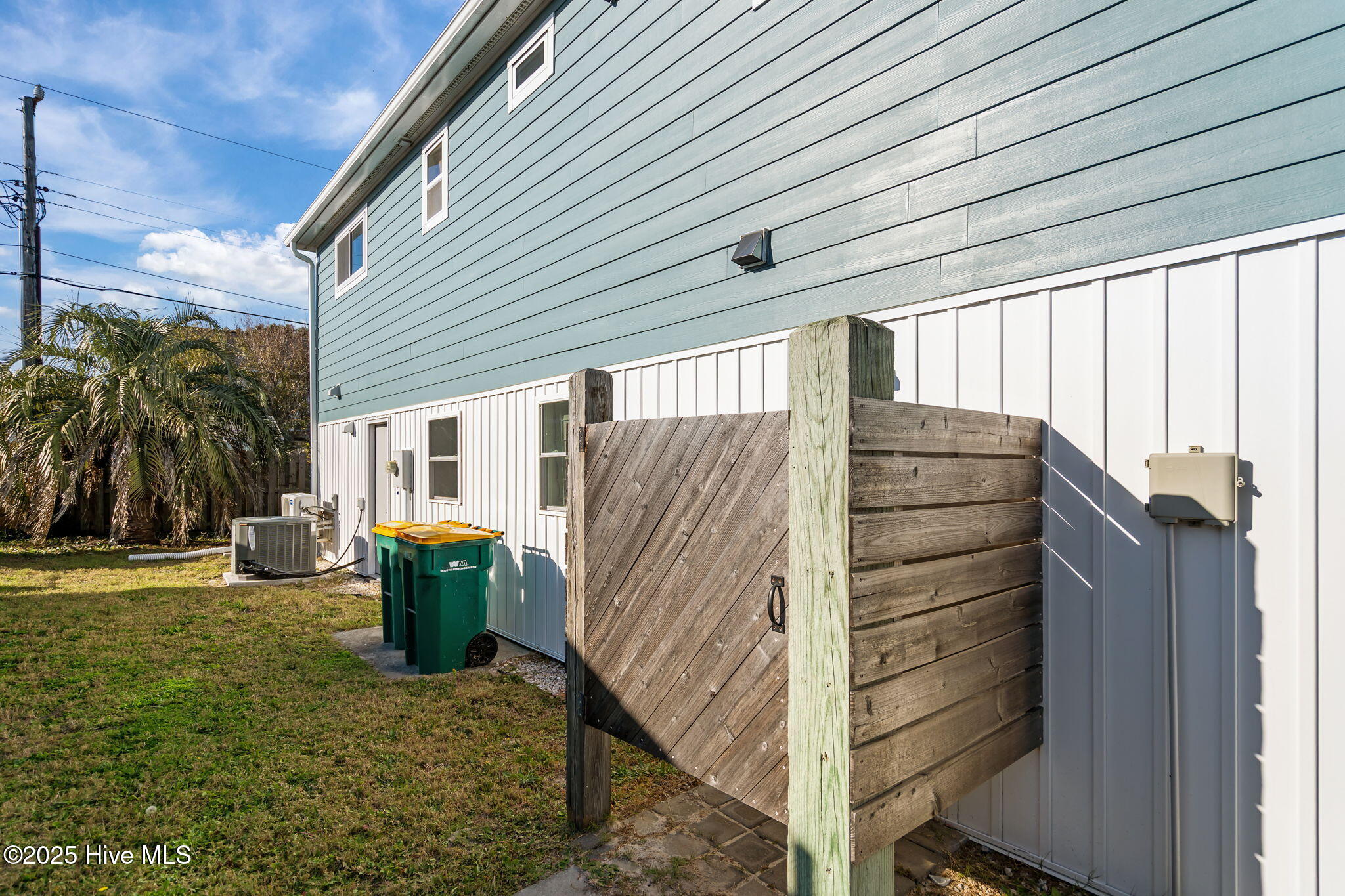 100541863 | Photo 55