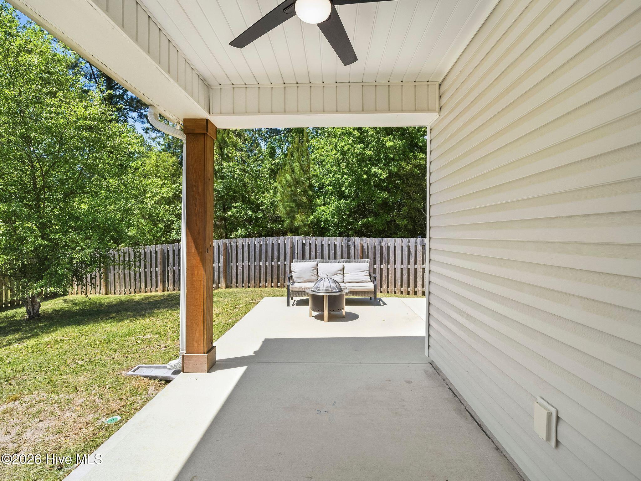 100569792 | Photo 49