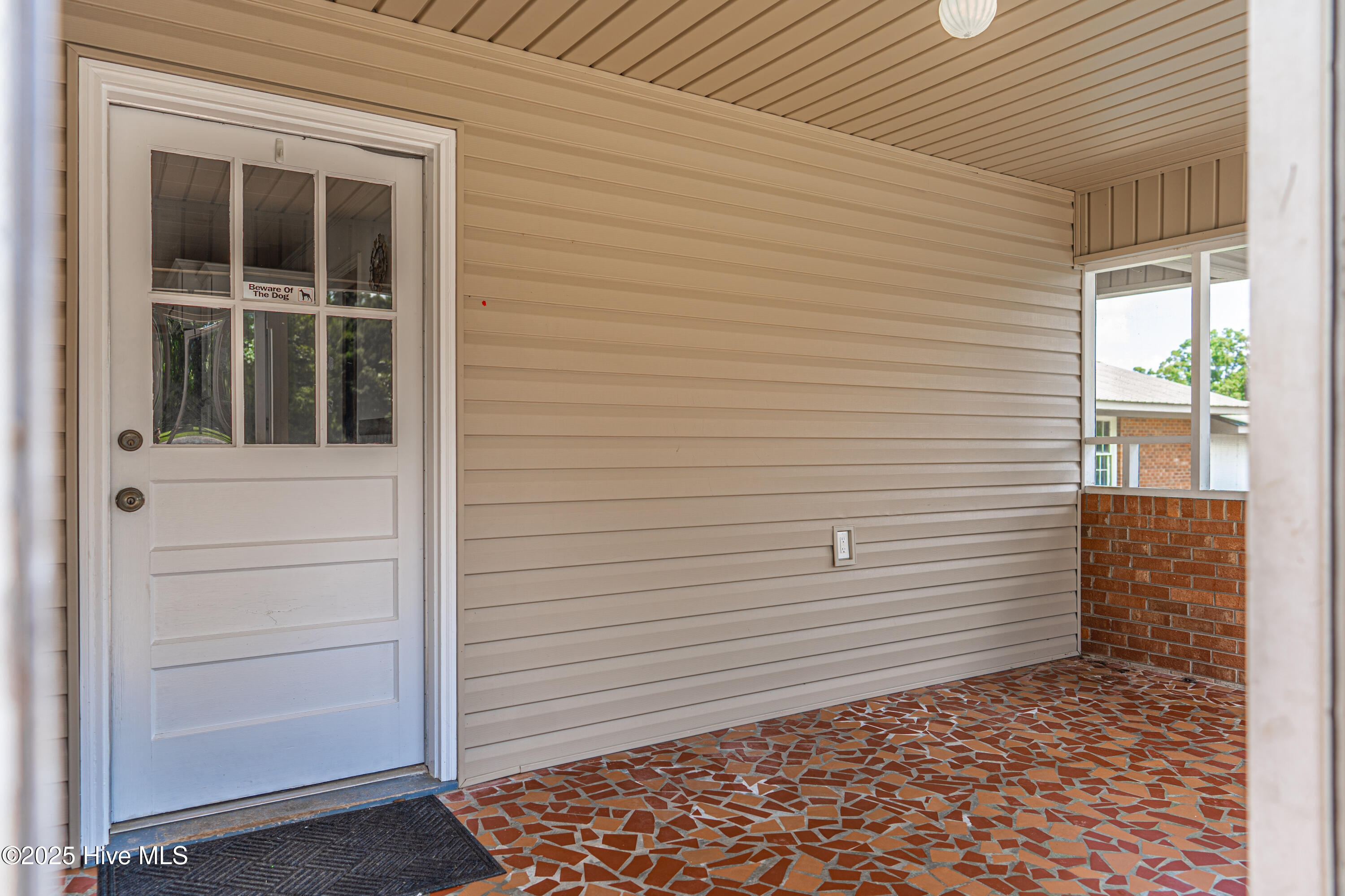 383 Lakey Siding Road