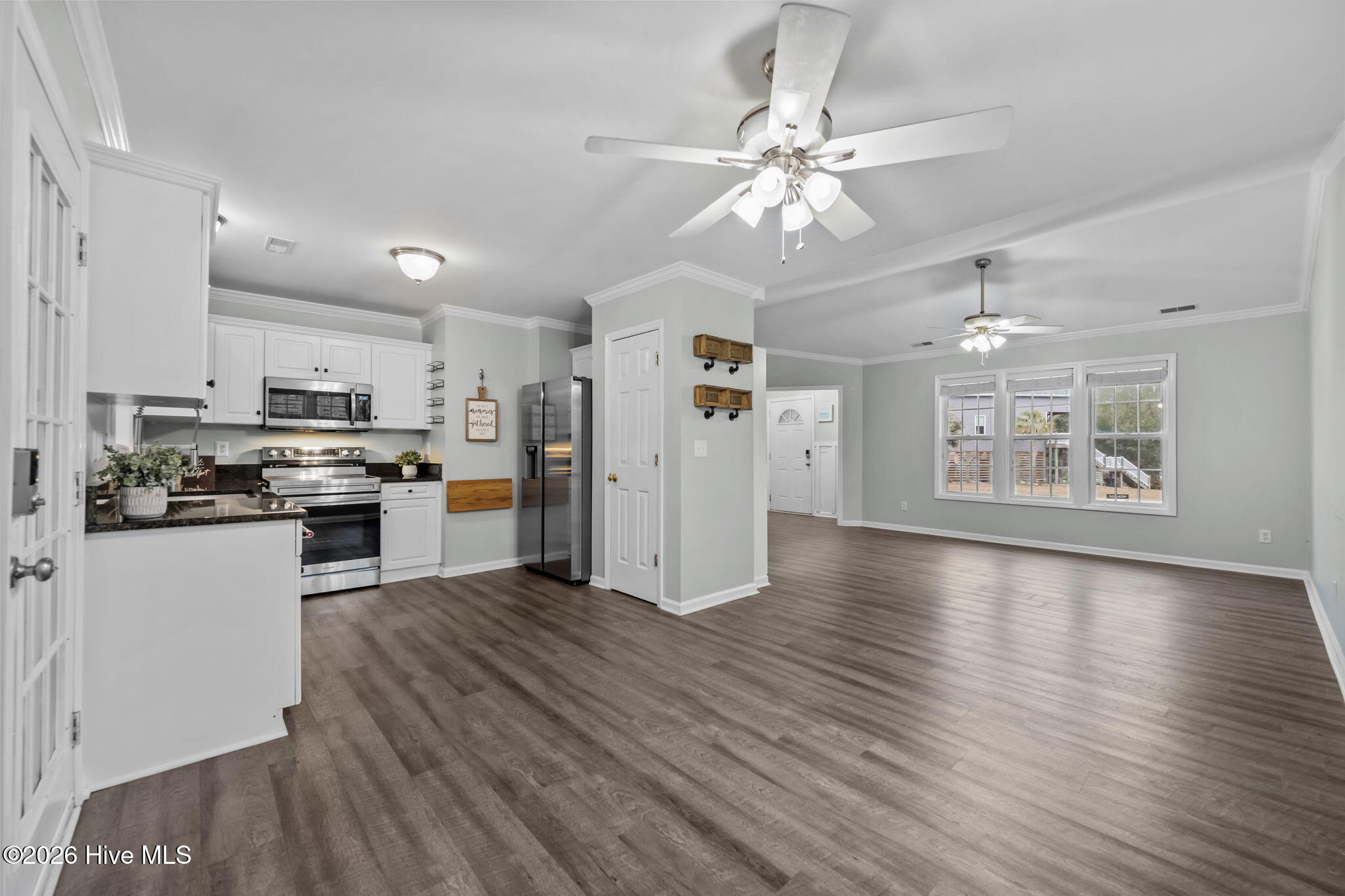 100556265 | Photo 10