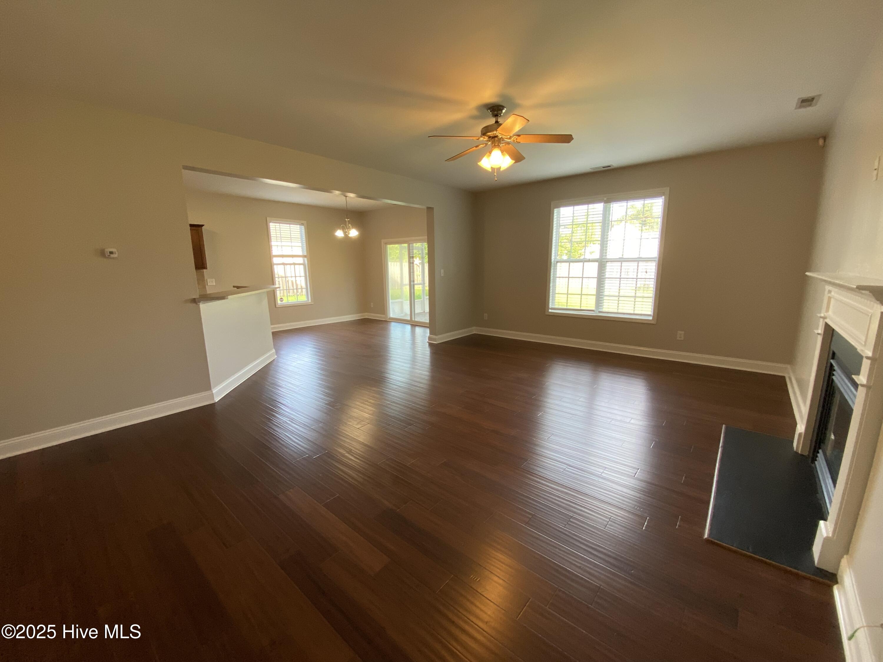 105 Moonstone Court, Jacksonville, NC, 28546