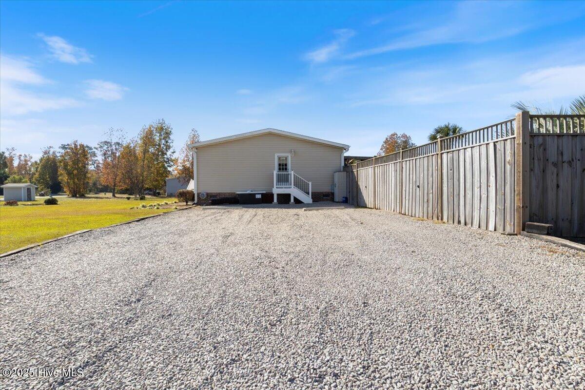 100539175 | Photo 56