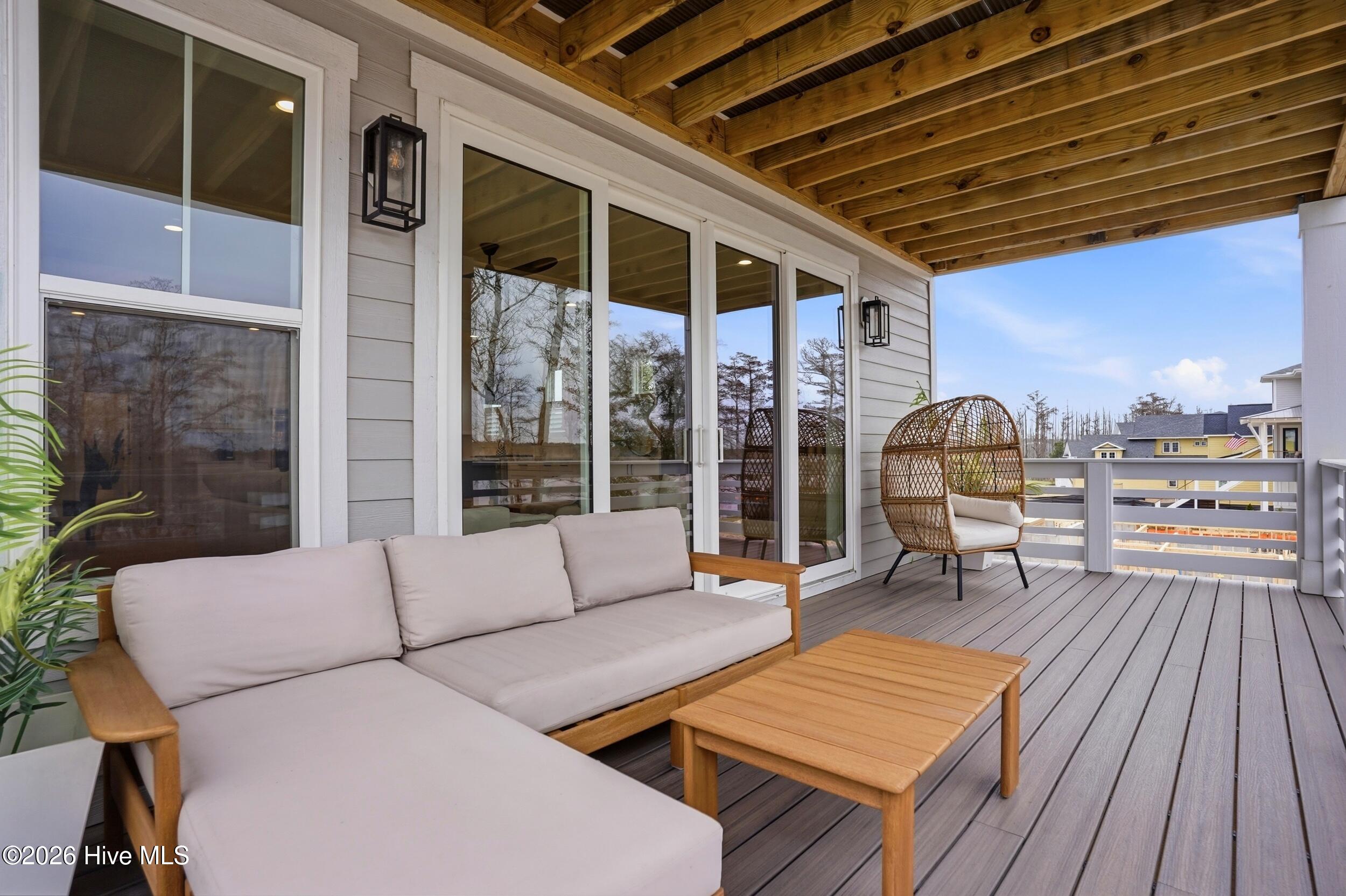 100559672 | Photo 13