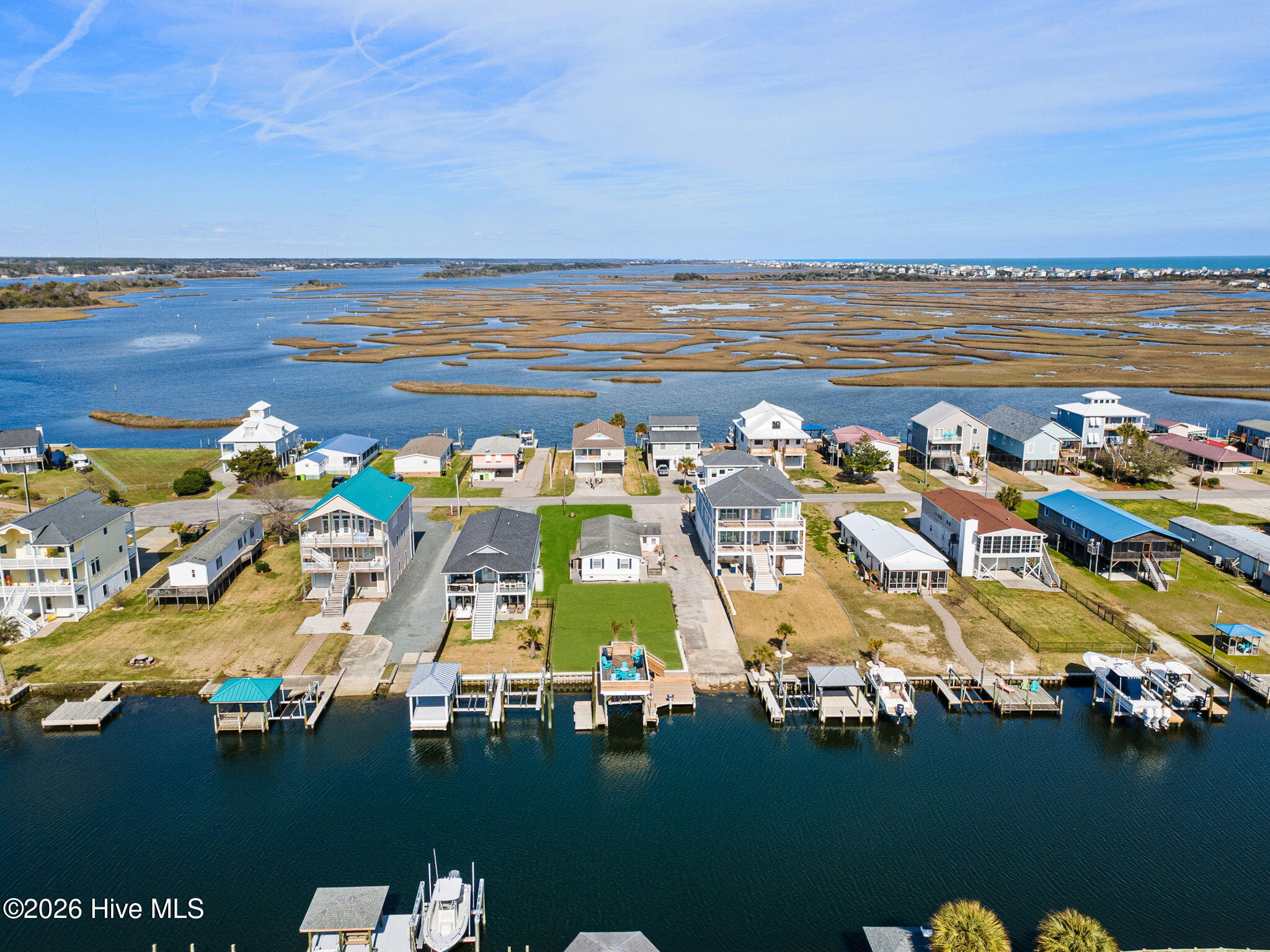 100561406 | Photo 67