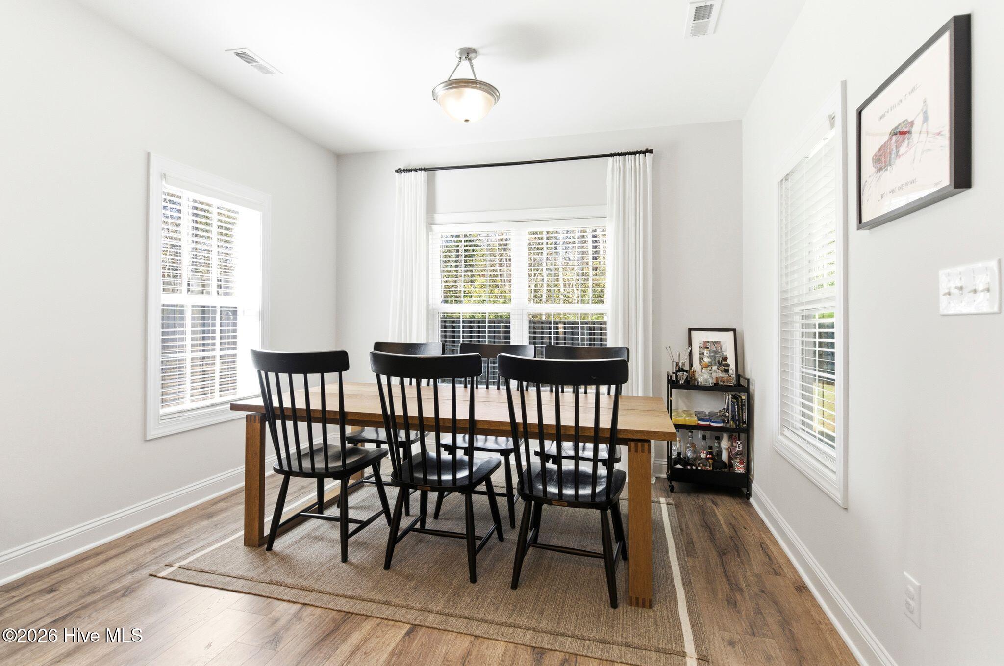 100563255 | Photo 20