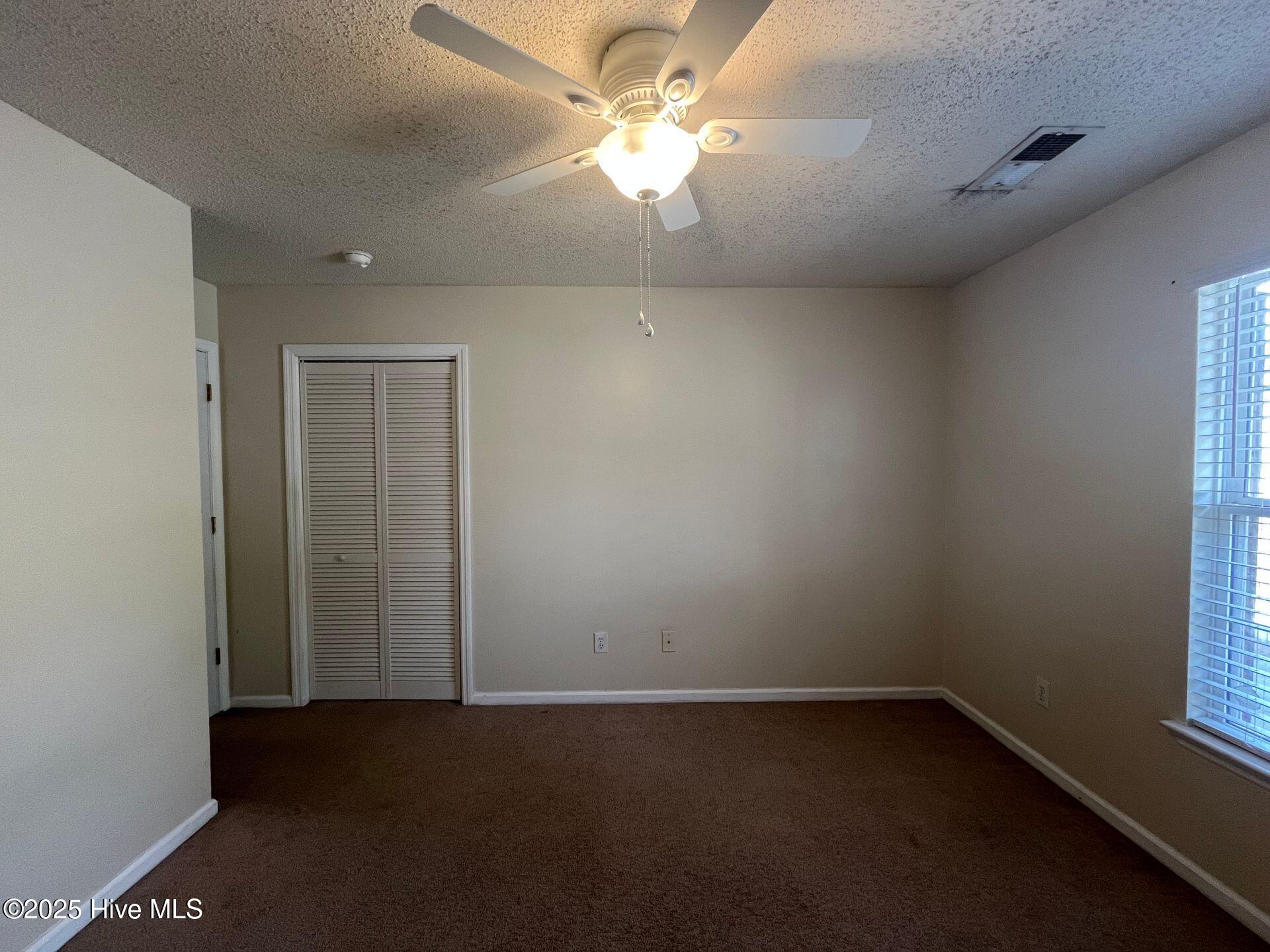 100569102 | Photo 22