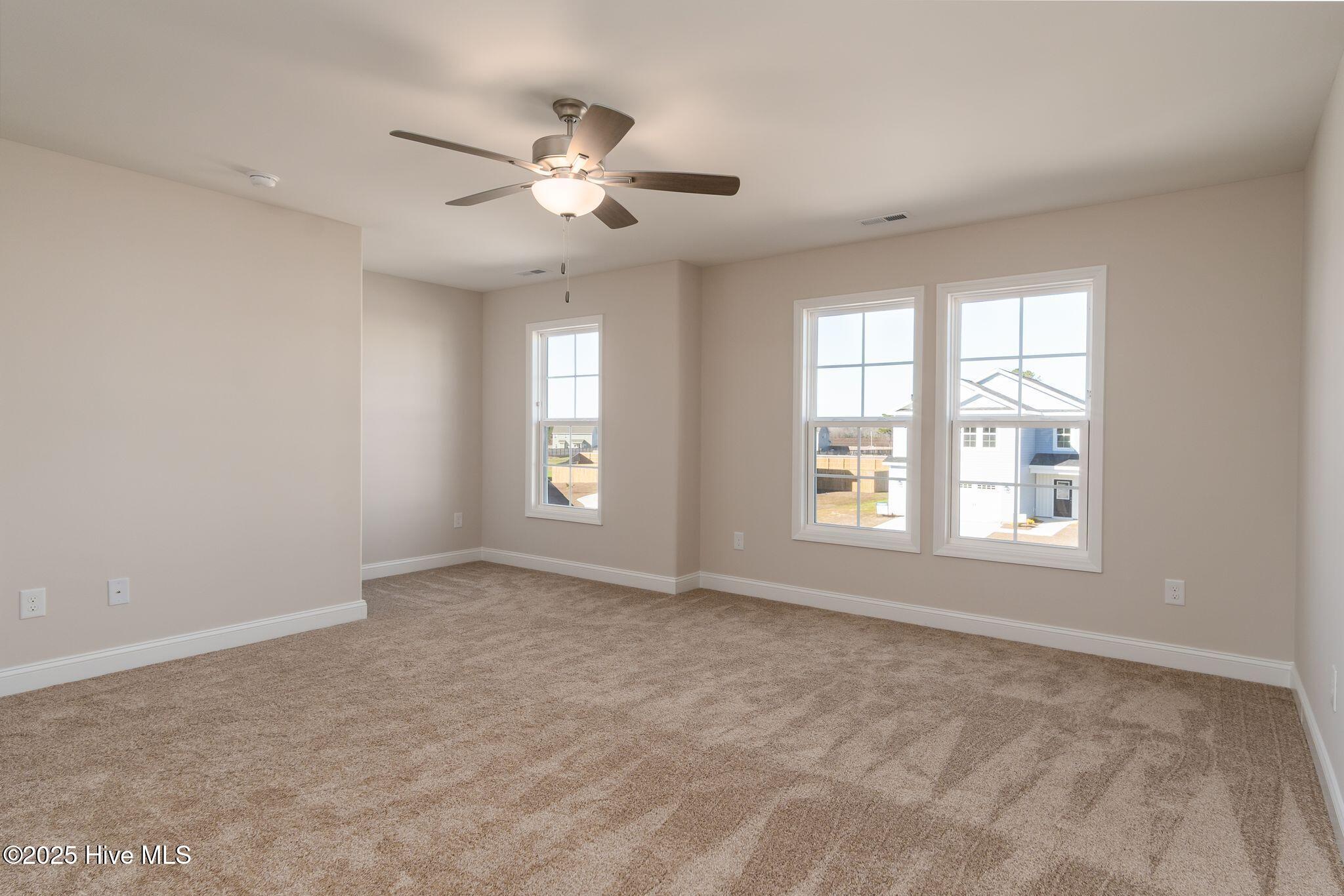 100531004 | Photo 31