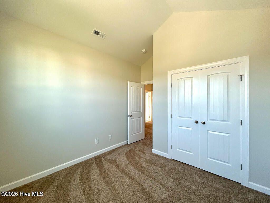 100547335 | Photo 17