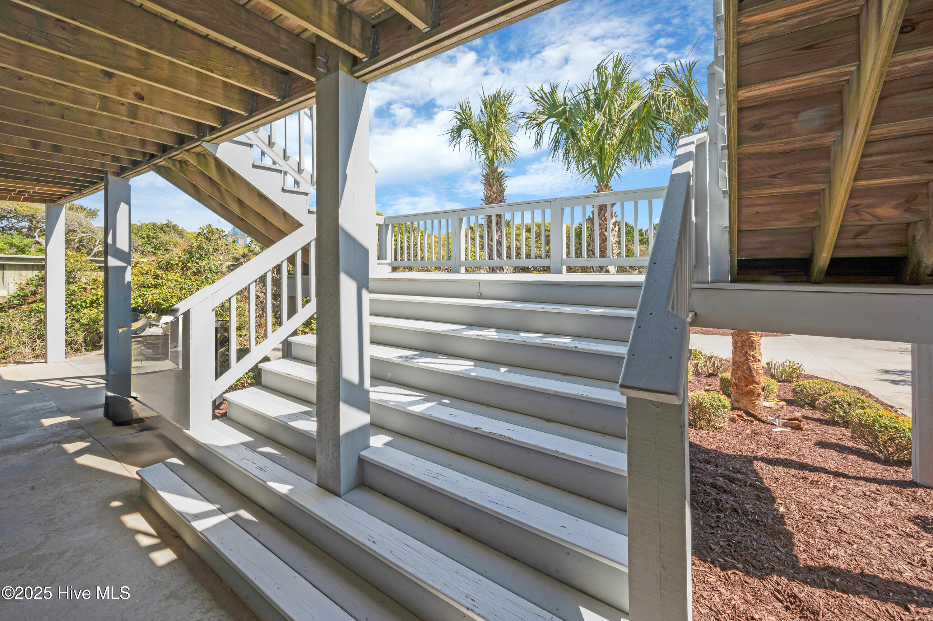 100498545 | Photo 21