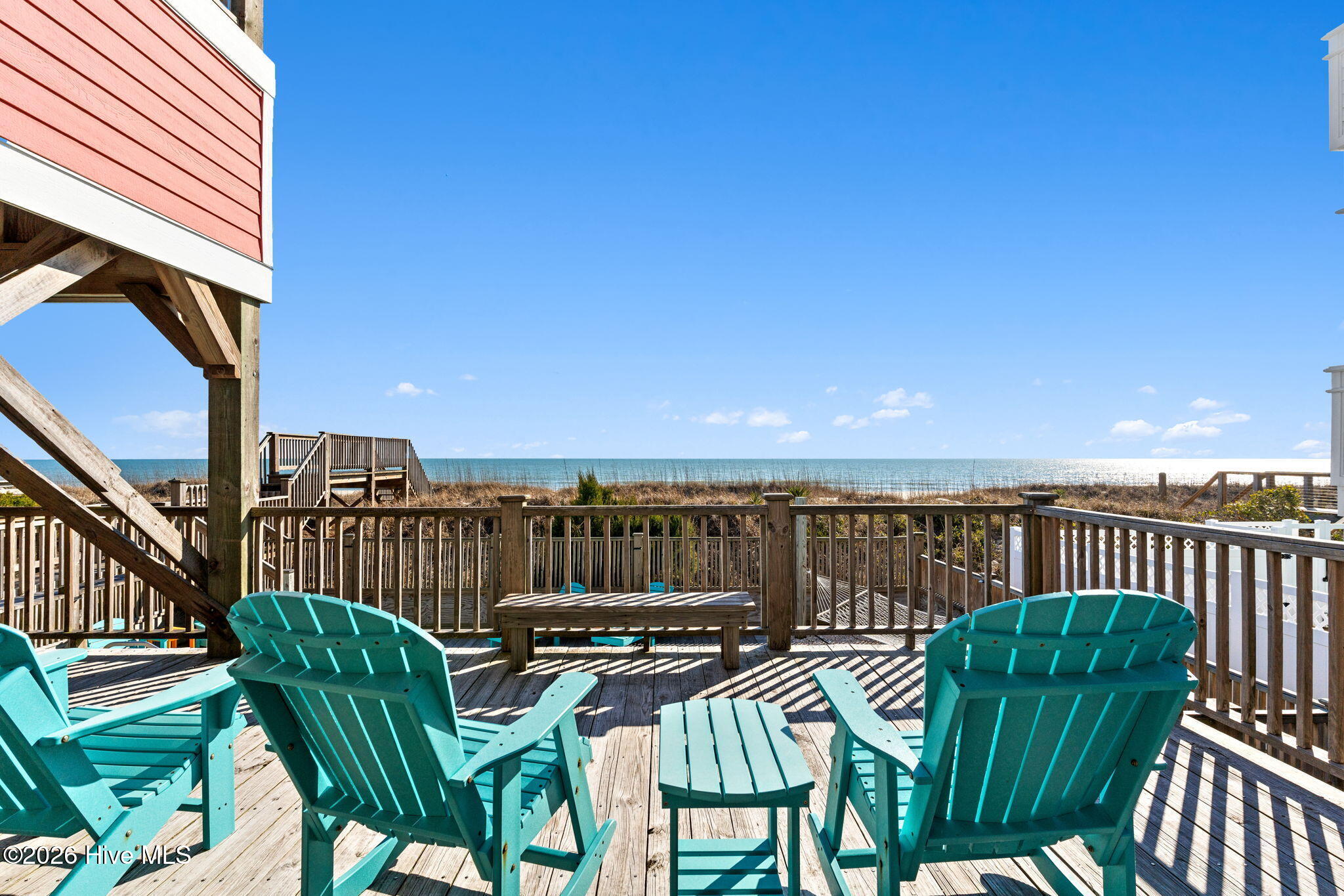 100552493 | Photo 45