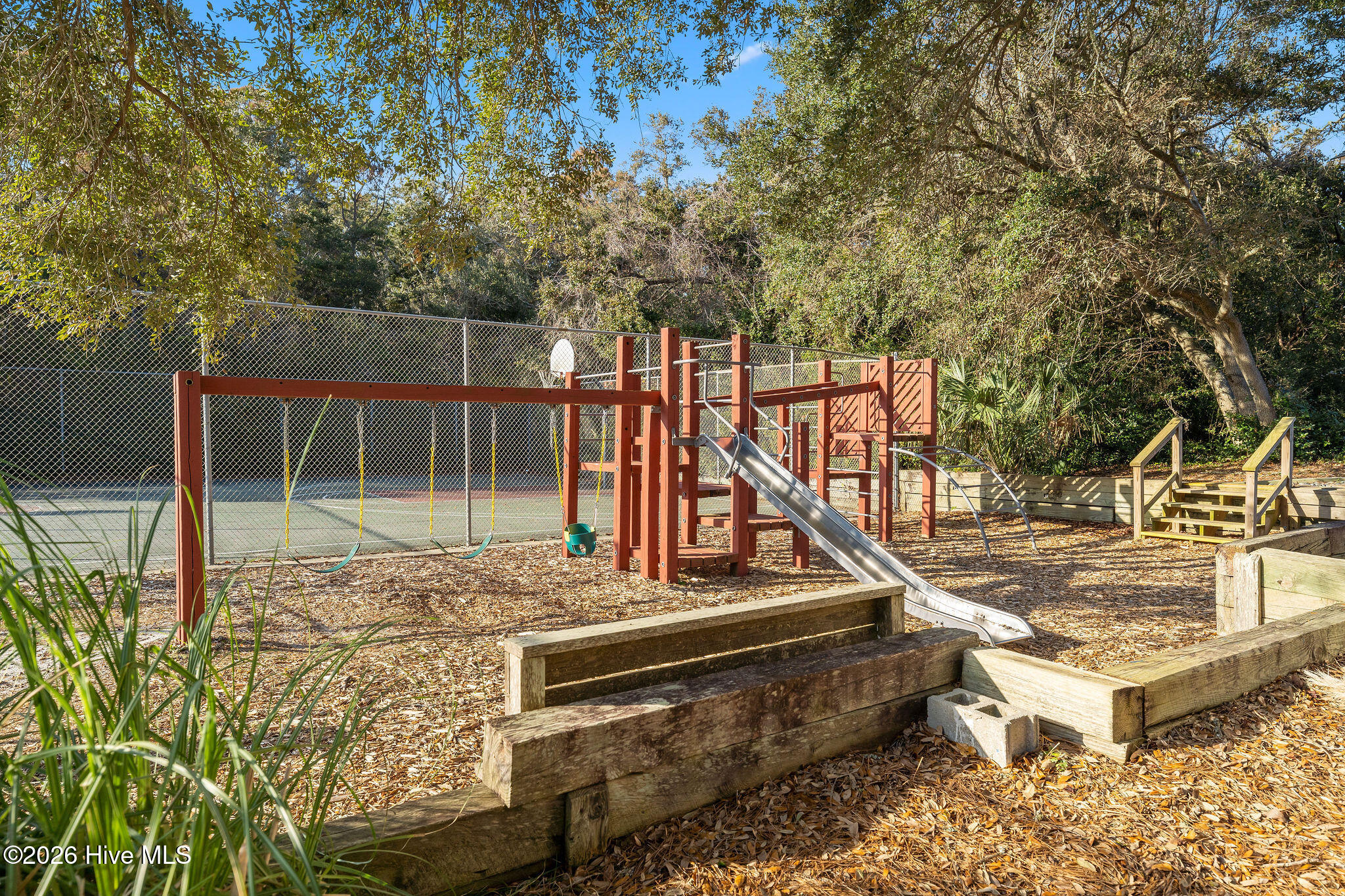 100559575 | Photo 69