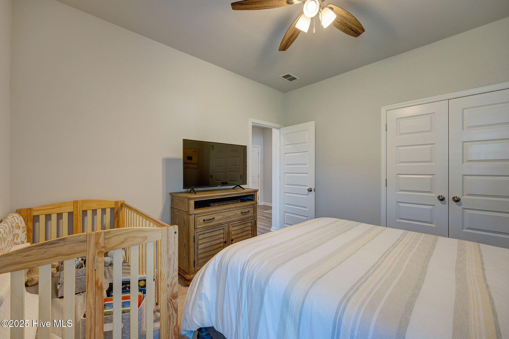 100506096 | Photo 32