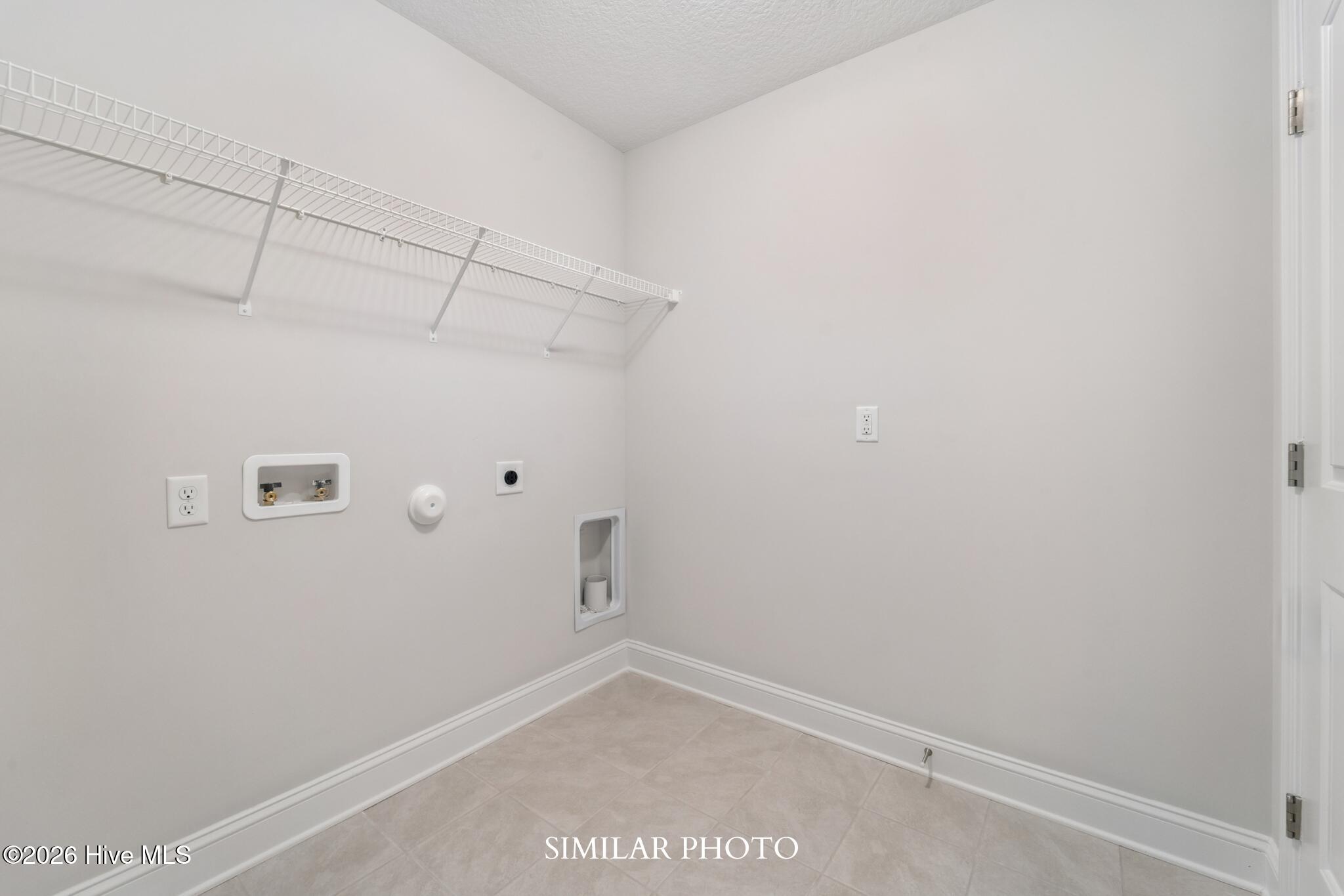 100553951 | Photo 38