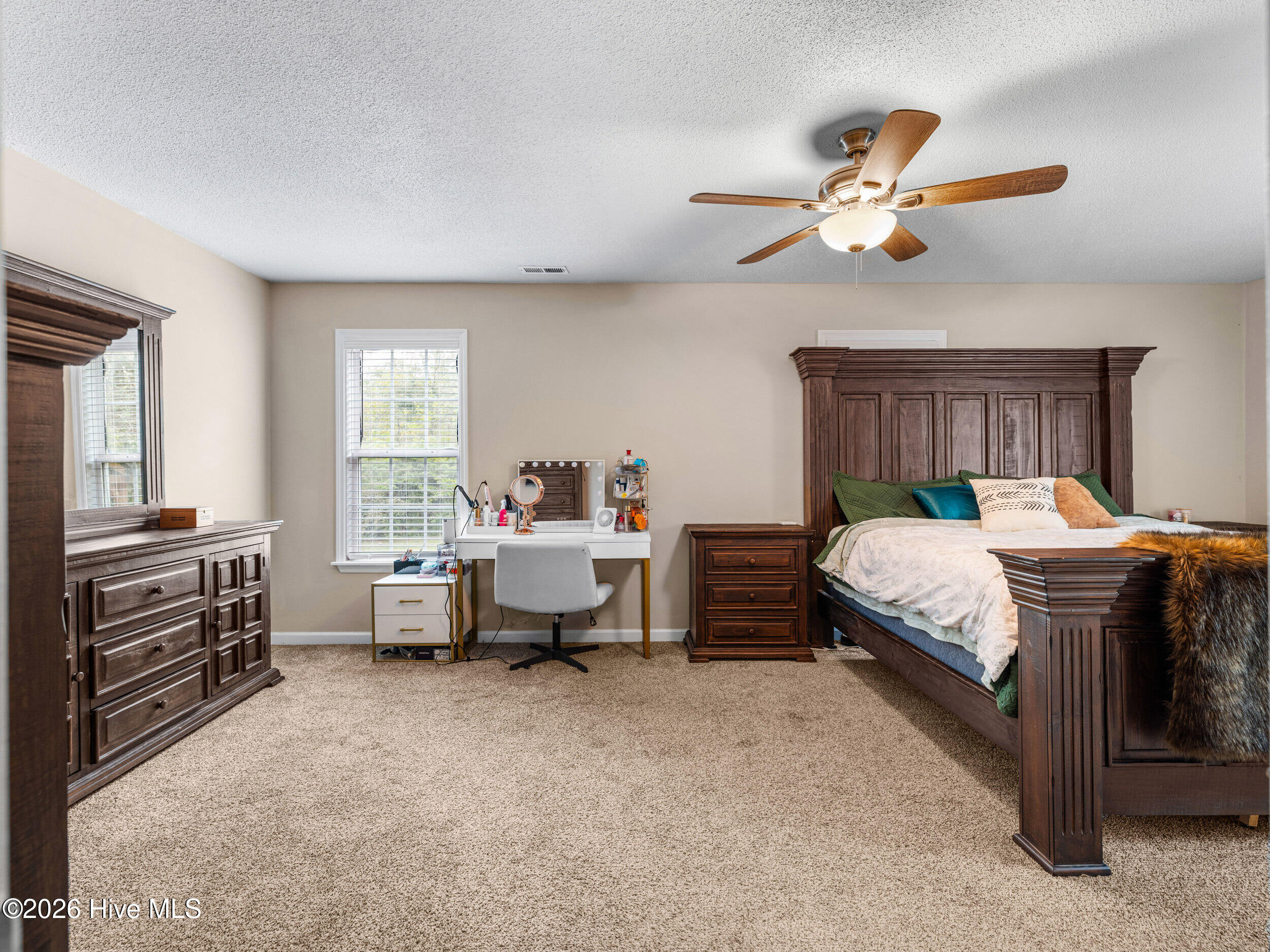 100567636 | Photo 23