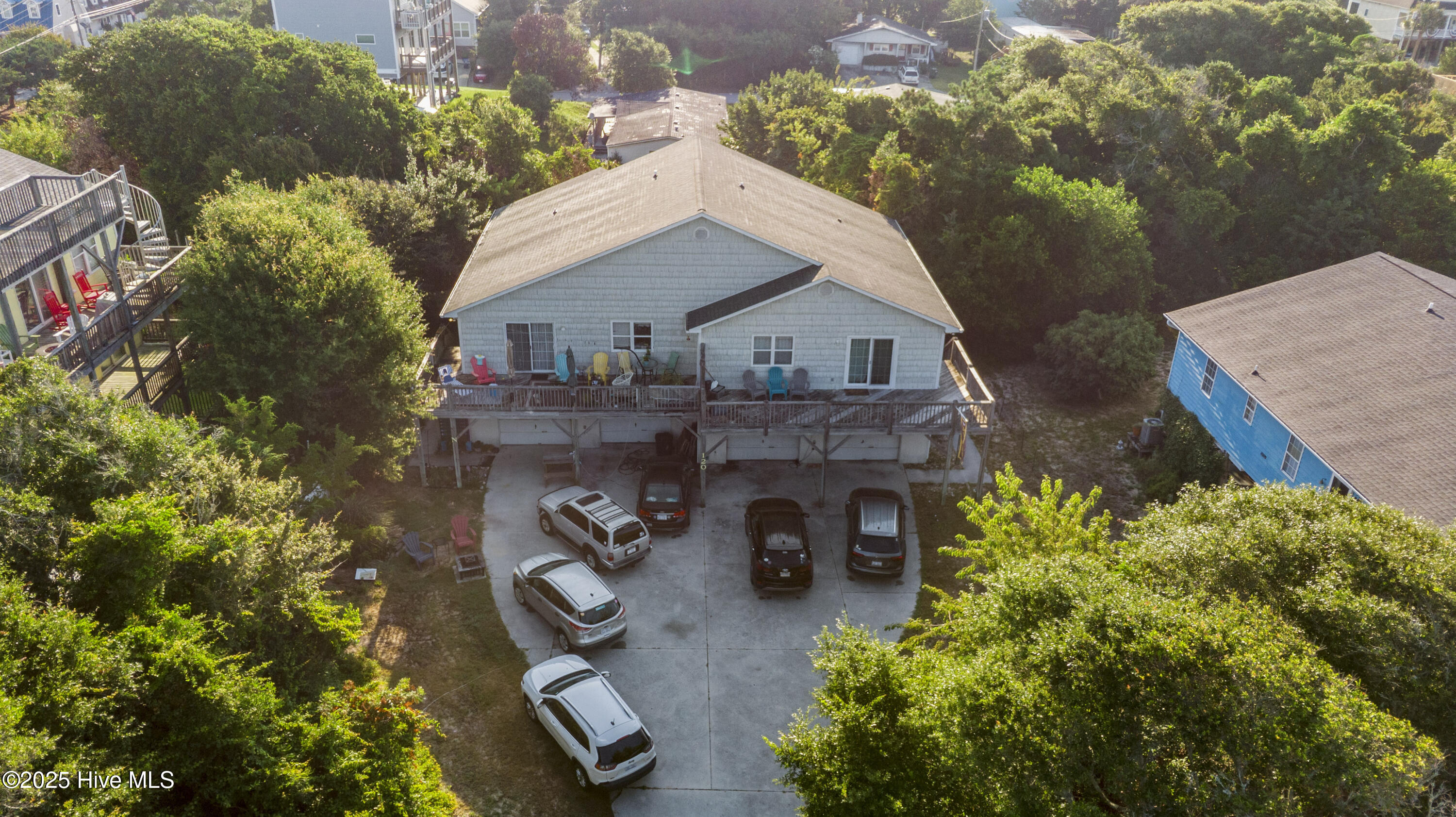 100517561 | Photo 51