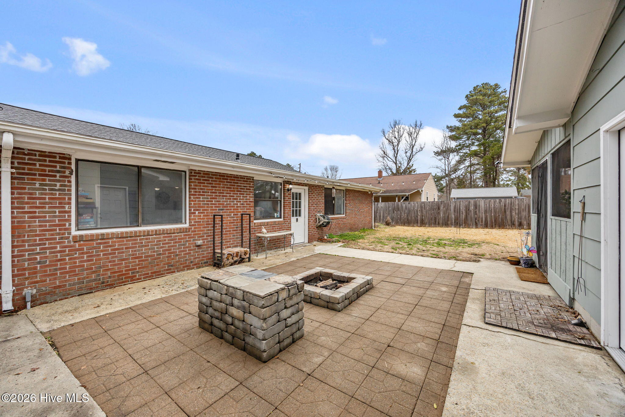 100555737 | Photo 37