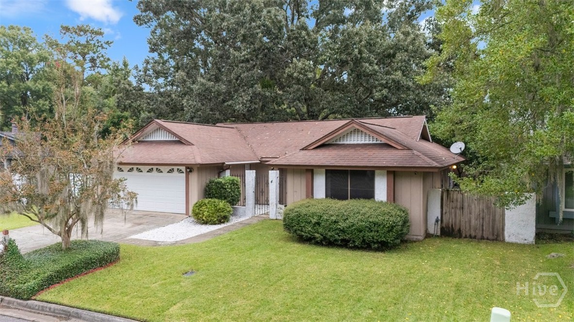 Photo 1 of Single family home for sale at 4 Saint Moritz Ct, Savannah, GA 31419 | MLS# SA365953 | Listing updated on 2026-10-08