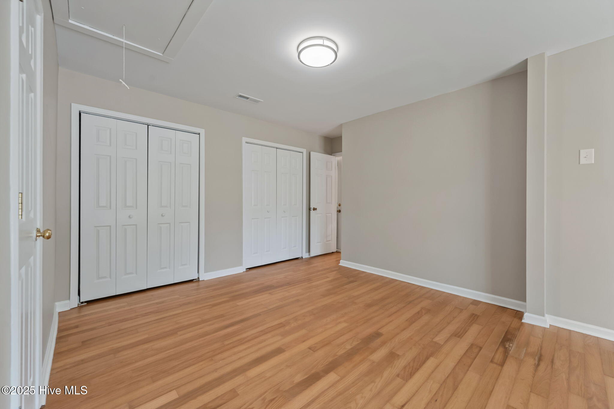 100551658 | Photo 21