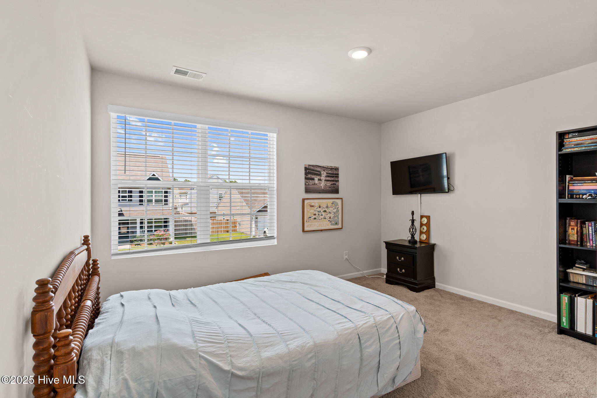 100515817 | Photo 27