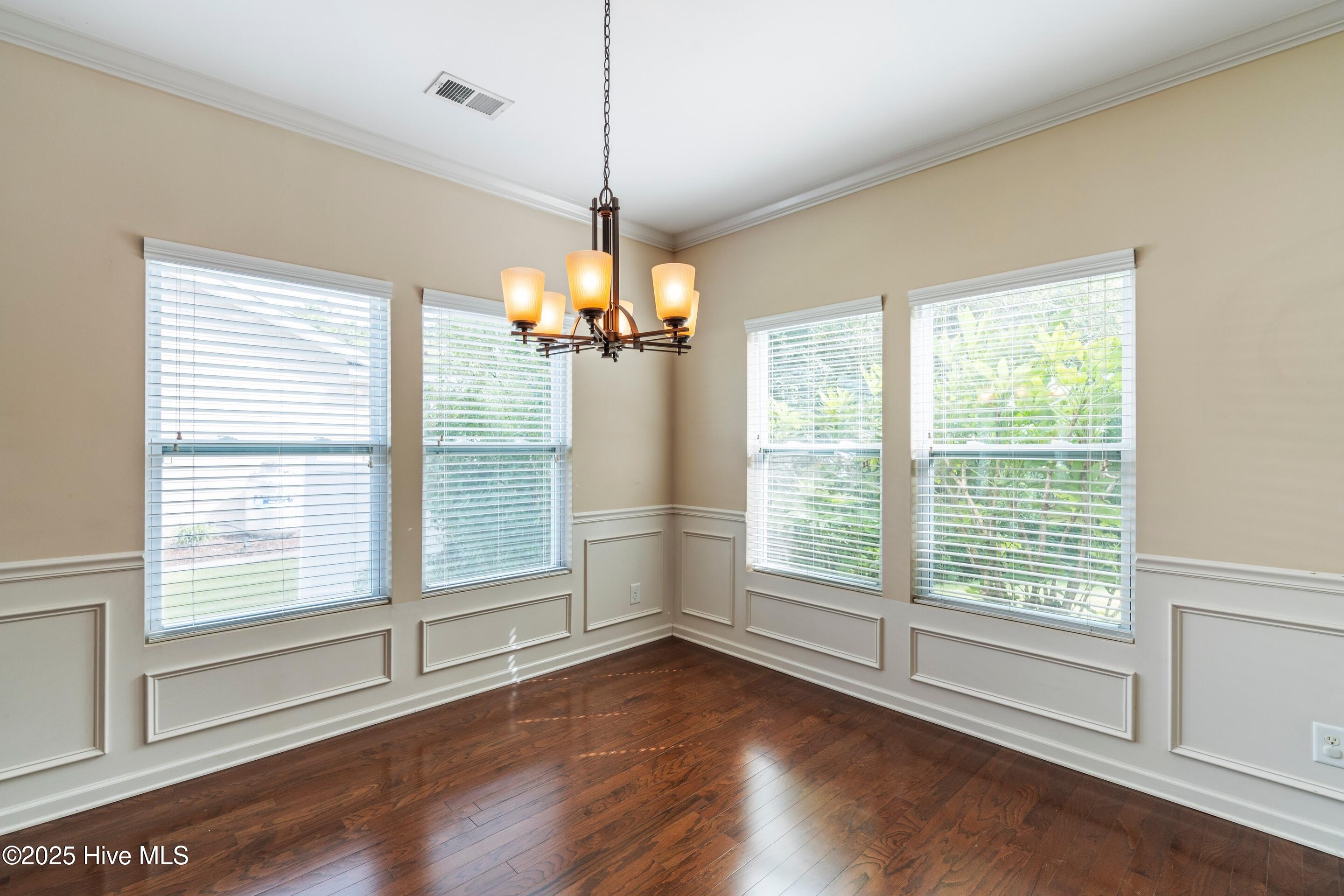 100522432 | Photo 25