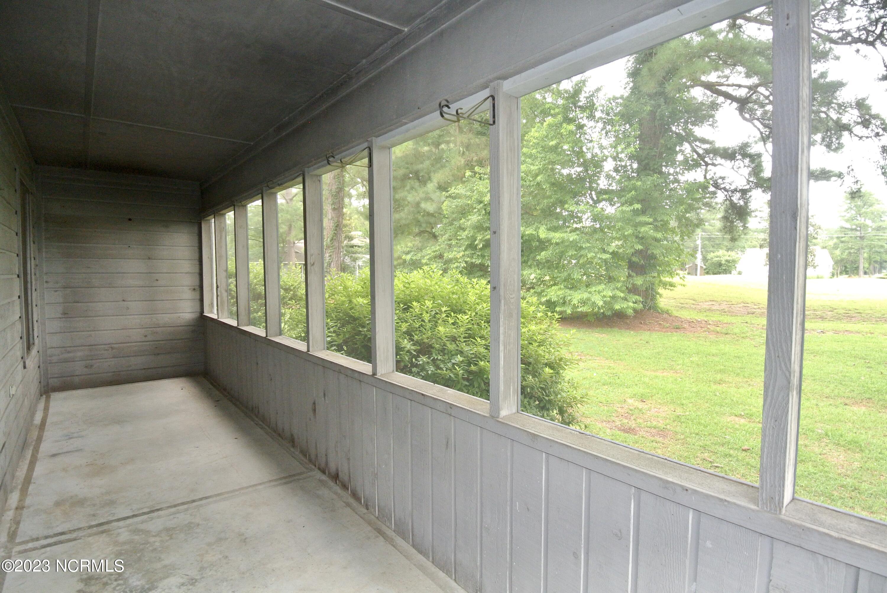 Screen-in back porch