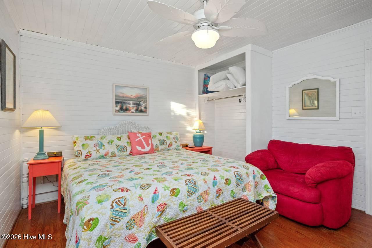 100561729 | Photo 25