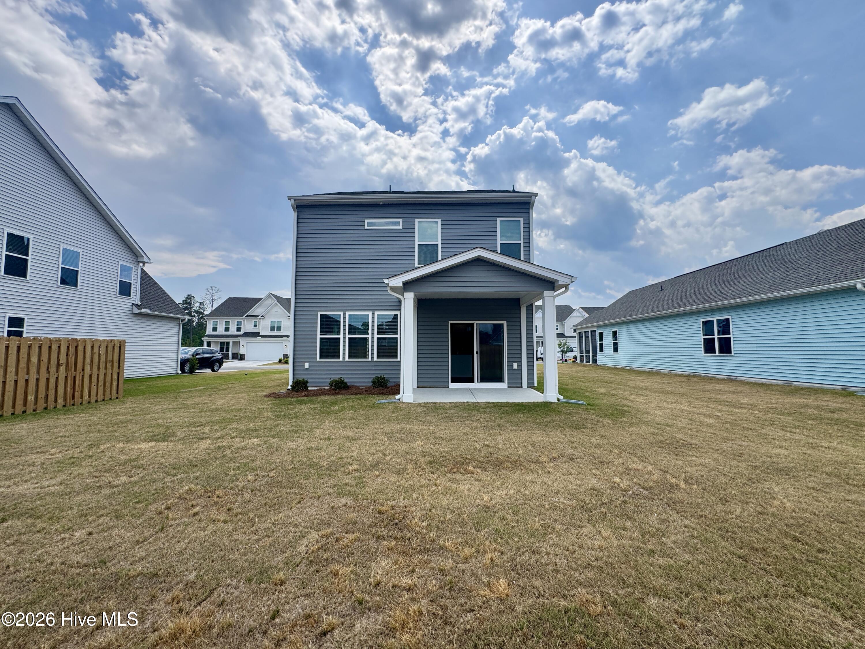 100535606 | Photo 24