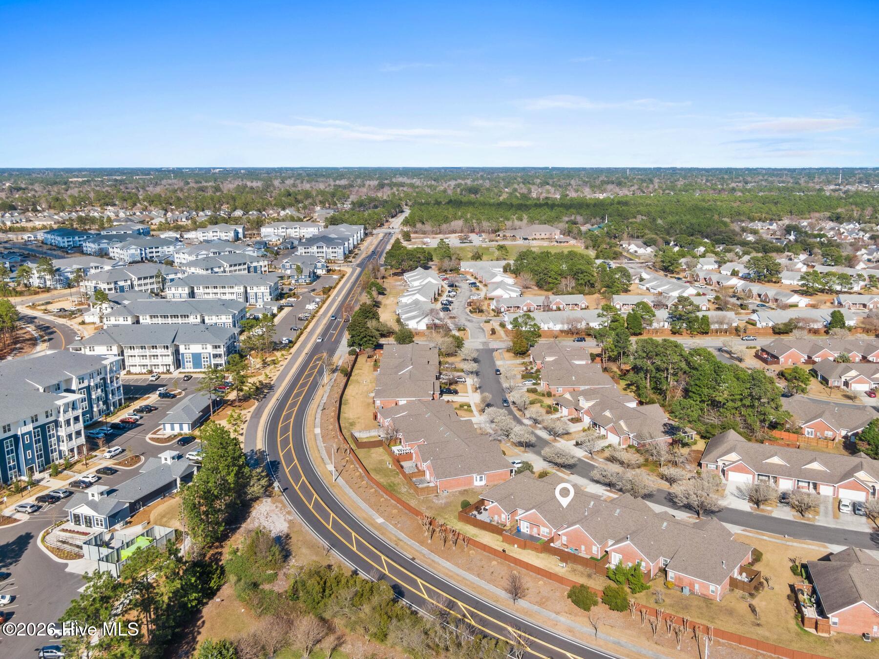 100557830 | Photo 40