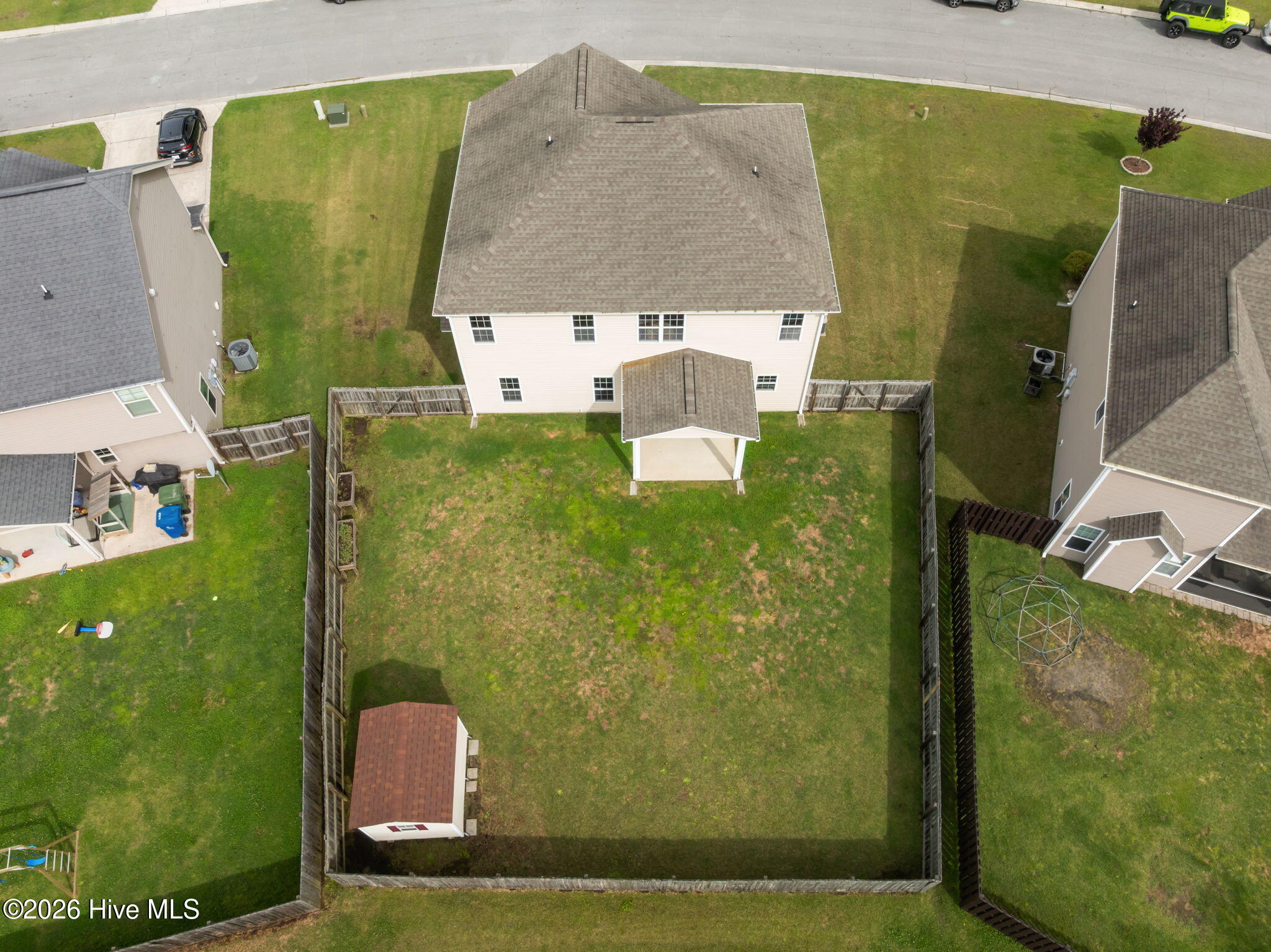 100567705 | Photo 30