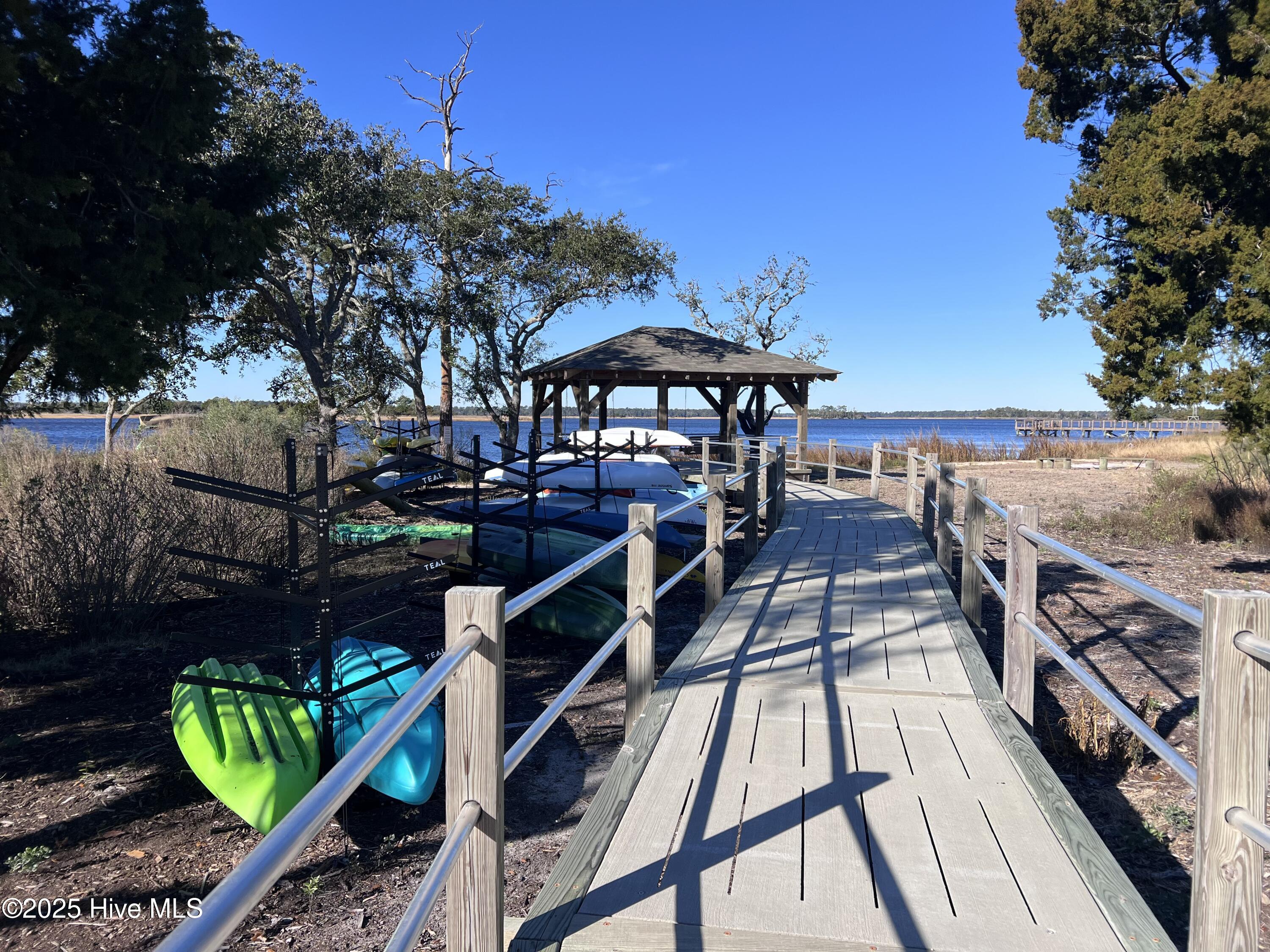 100546543 | Photo 52