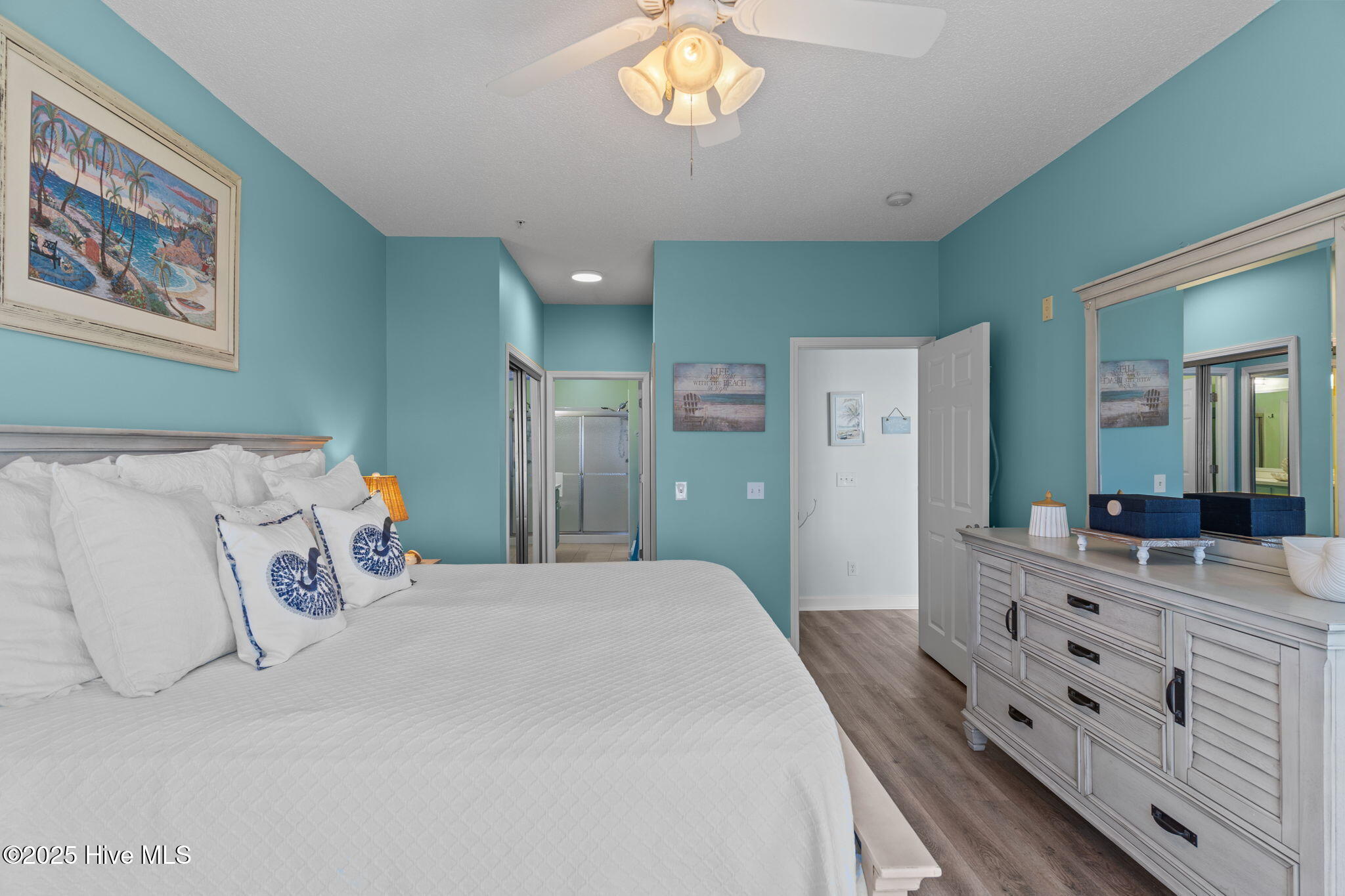 100531707 | Photo 18