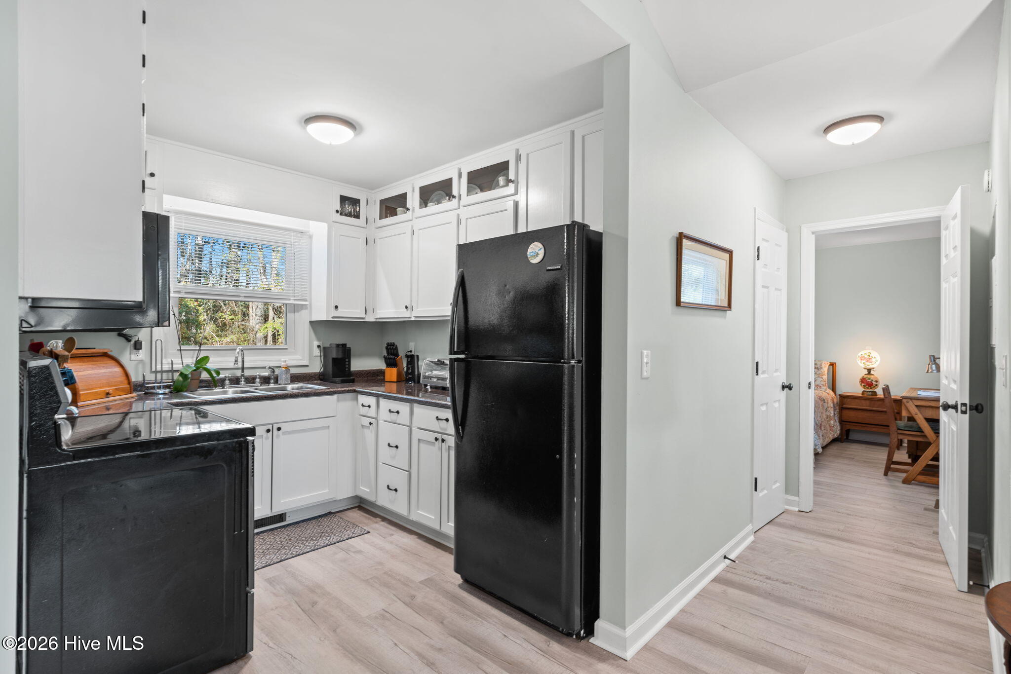 100563961 | Photo 10