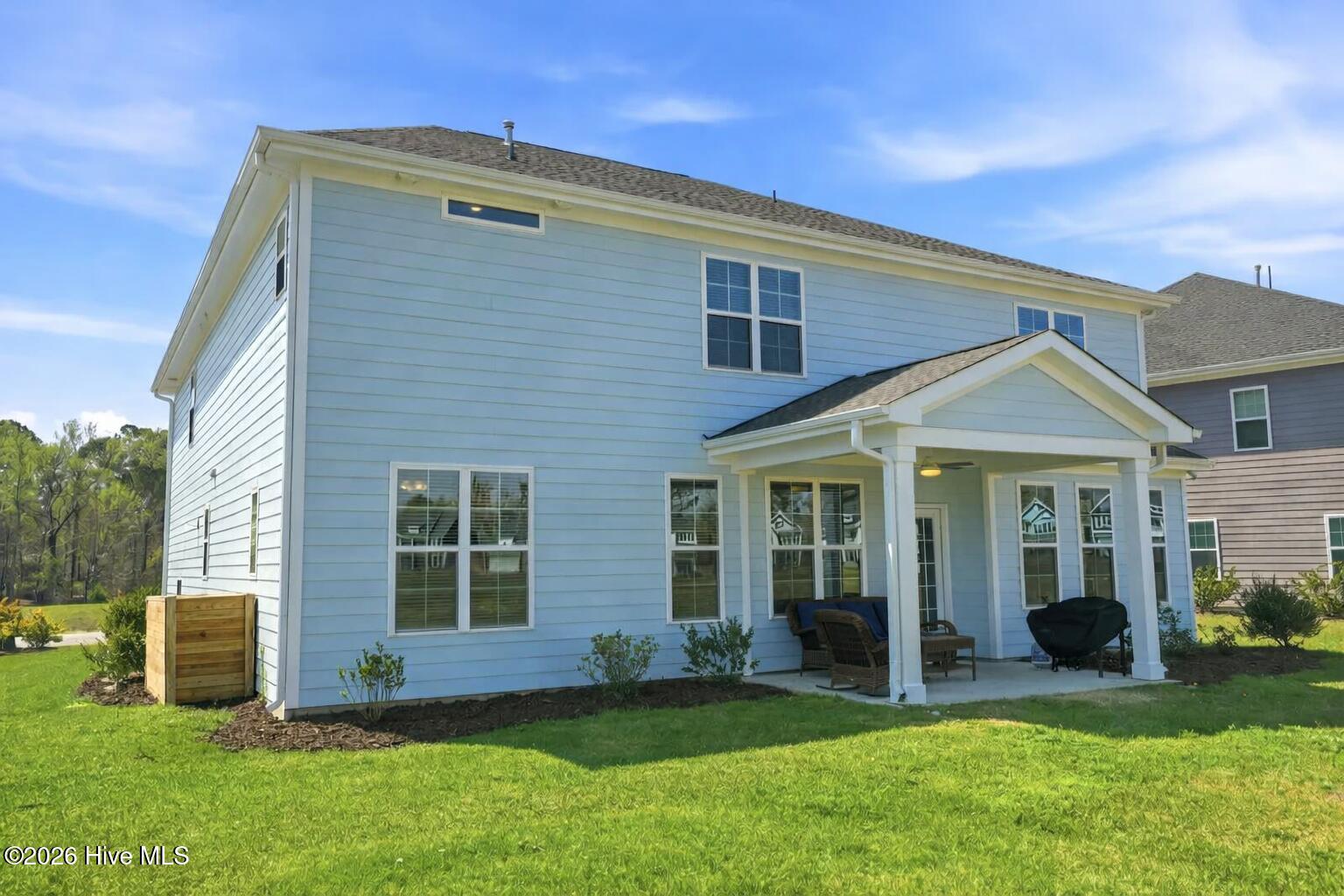 100563287 | Photo 87