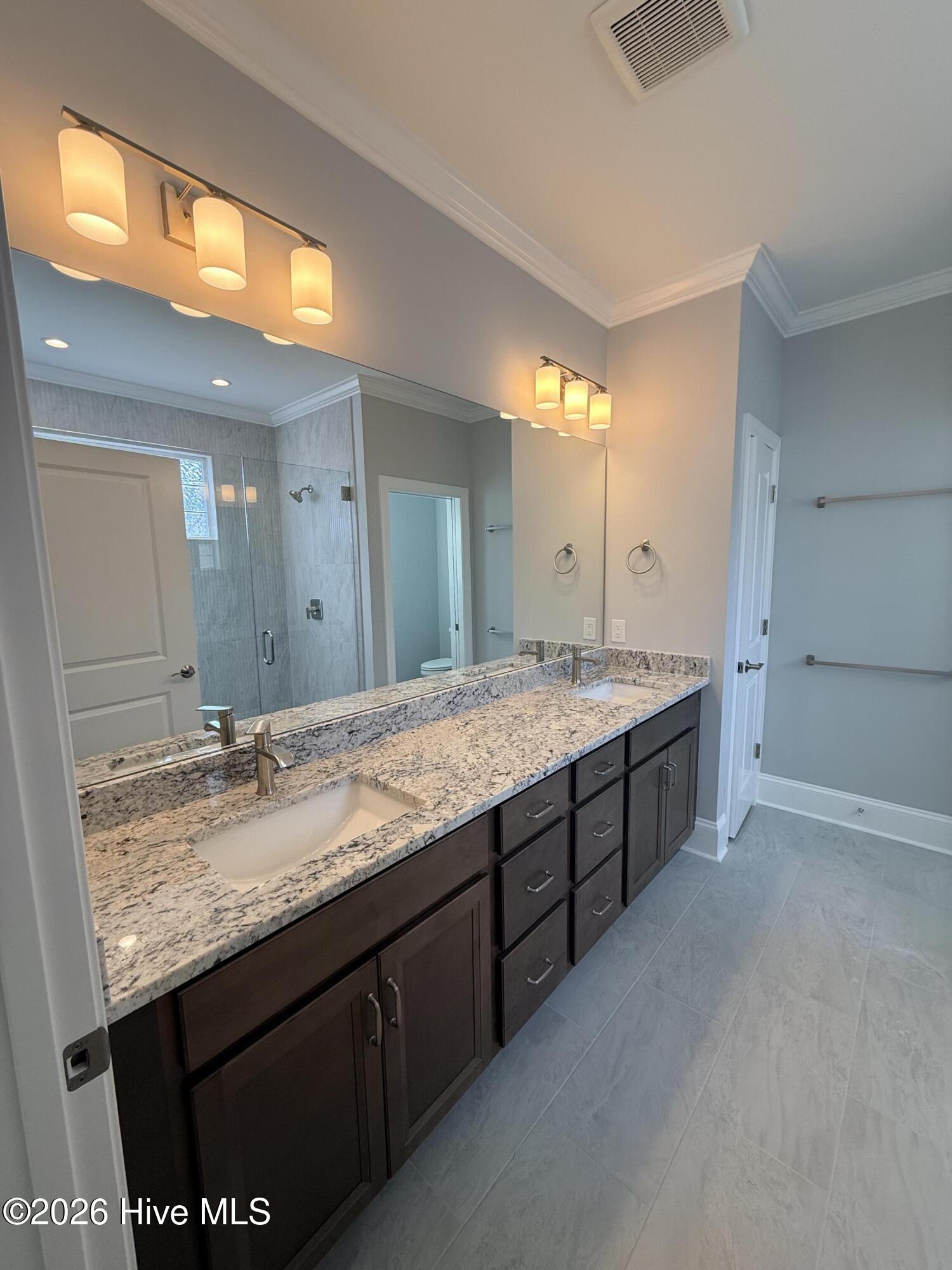 100554681 | Photo 10