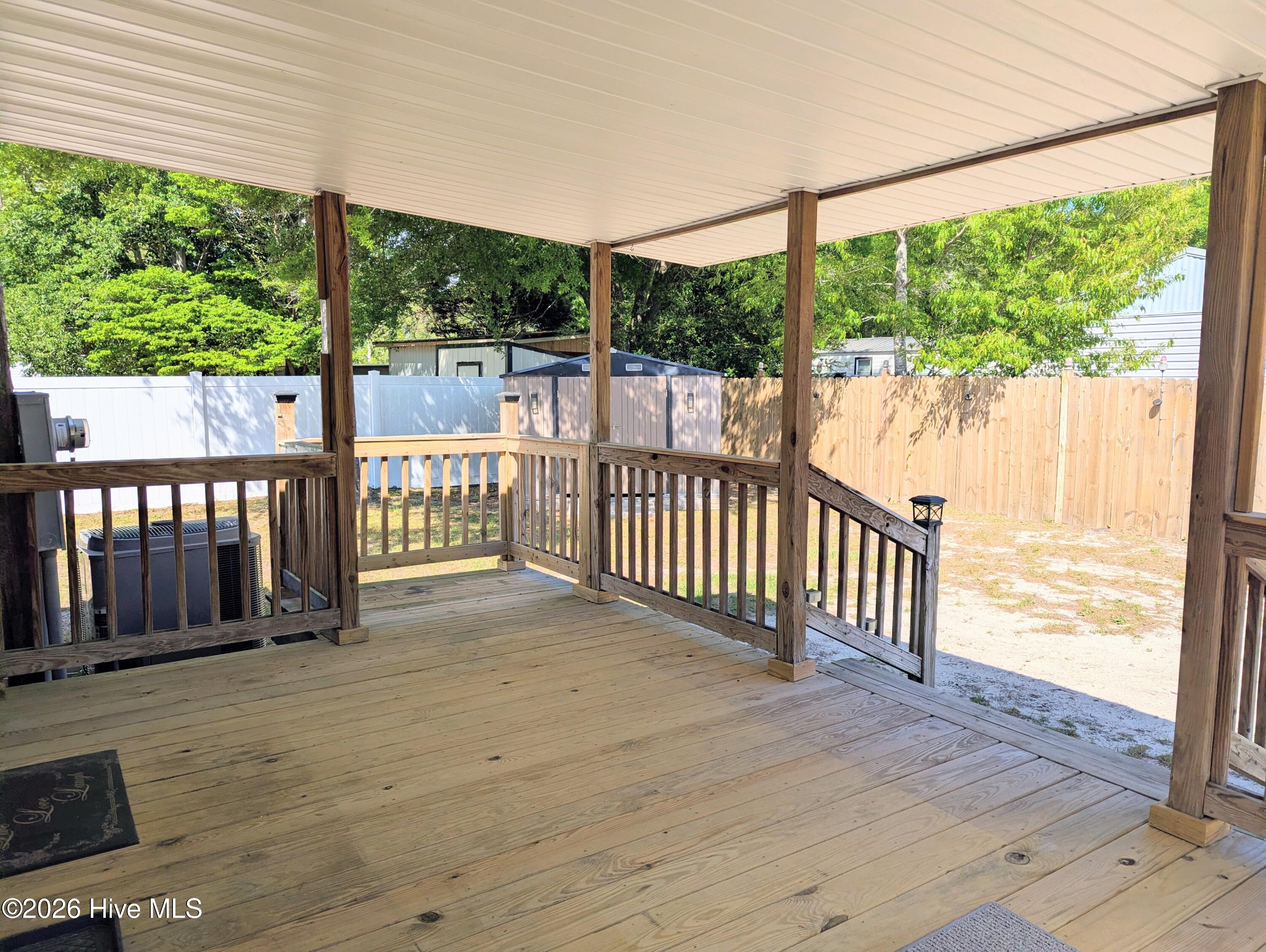 100556092 | Photo 20