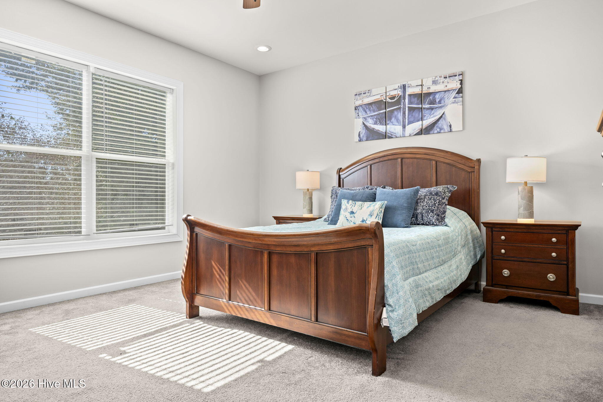 100550759 | Photo 15