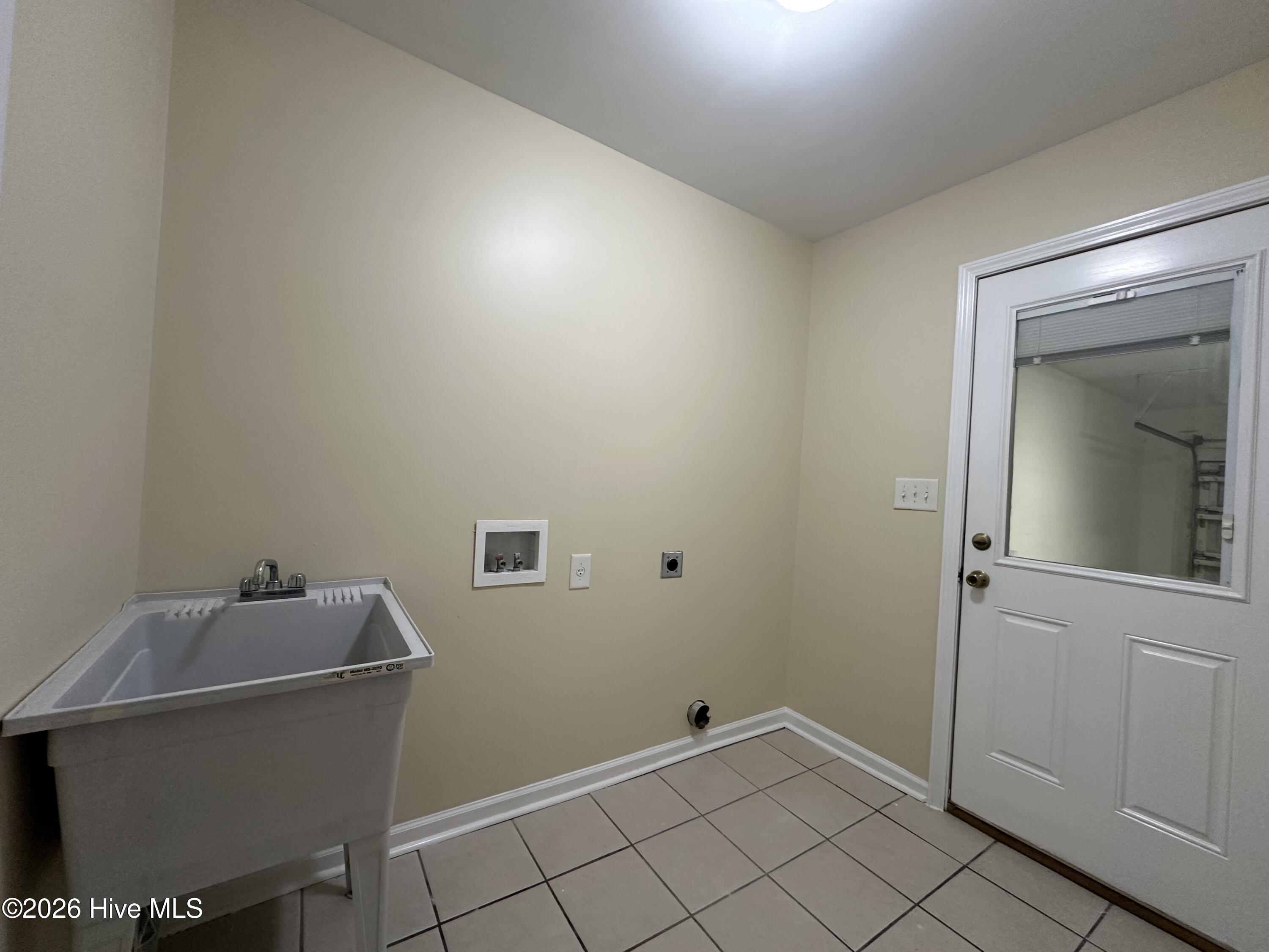 100564152 | Photo 19