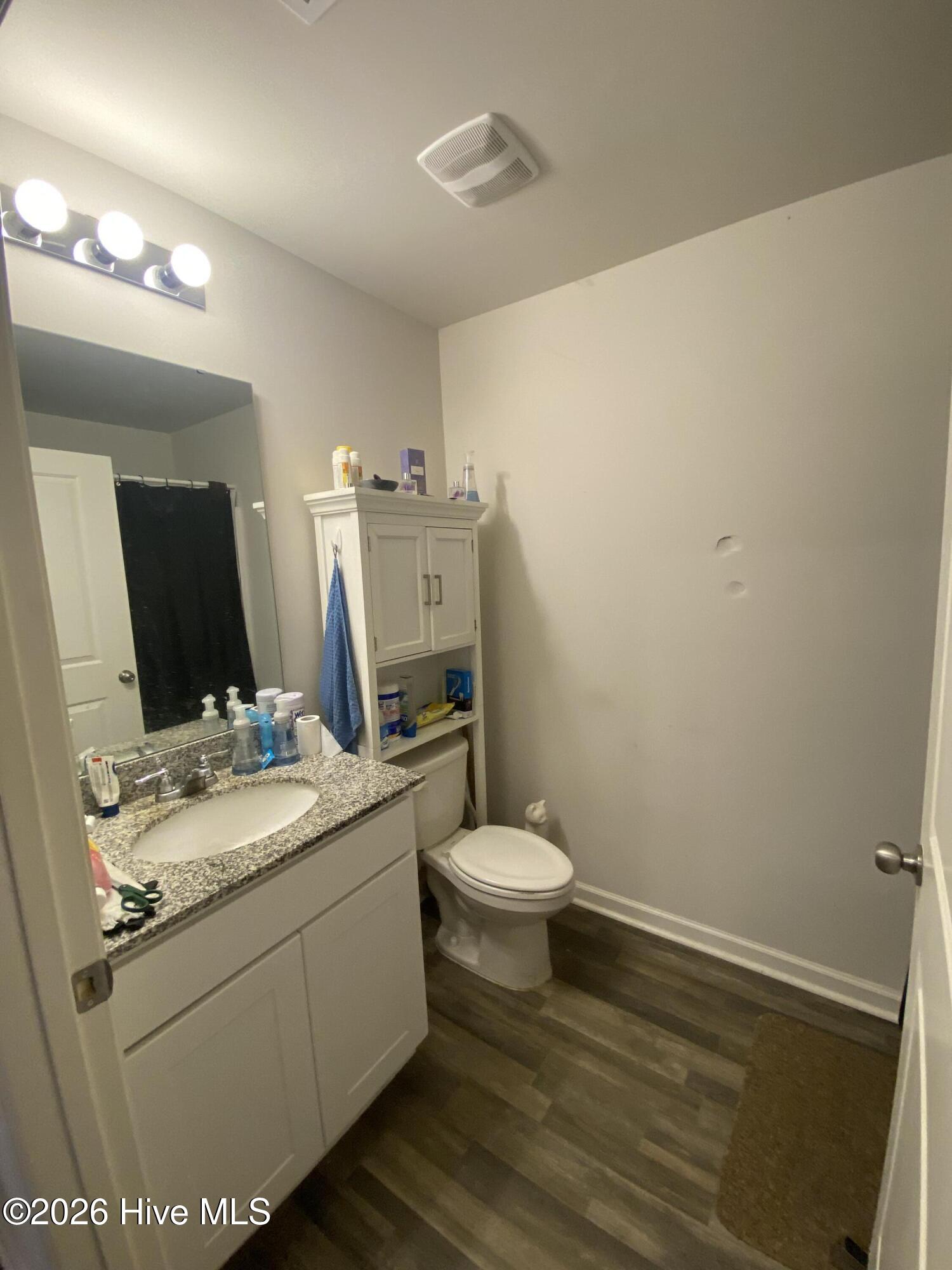 100566692 | Photo 19