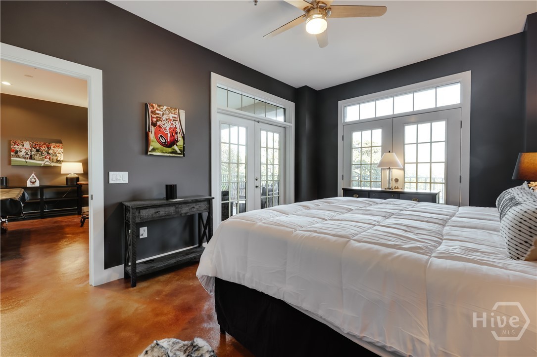 494 Baxter Street 32