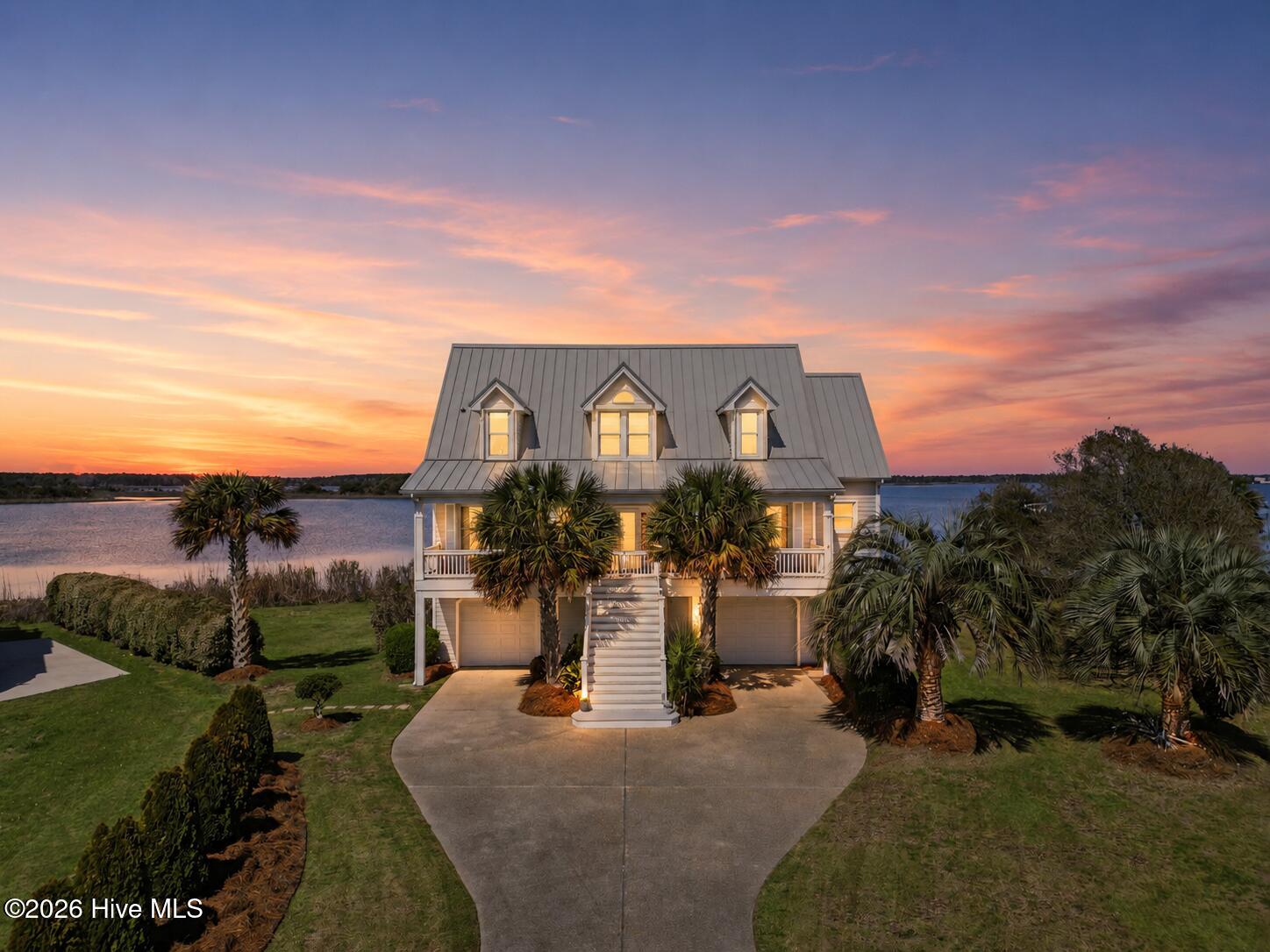 Homes for sale in N Topsail Beach, NC | 5 Osprey Cir, N Topsail Beach, NC 28460 | MLS# 100561994