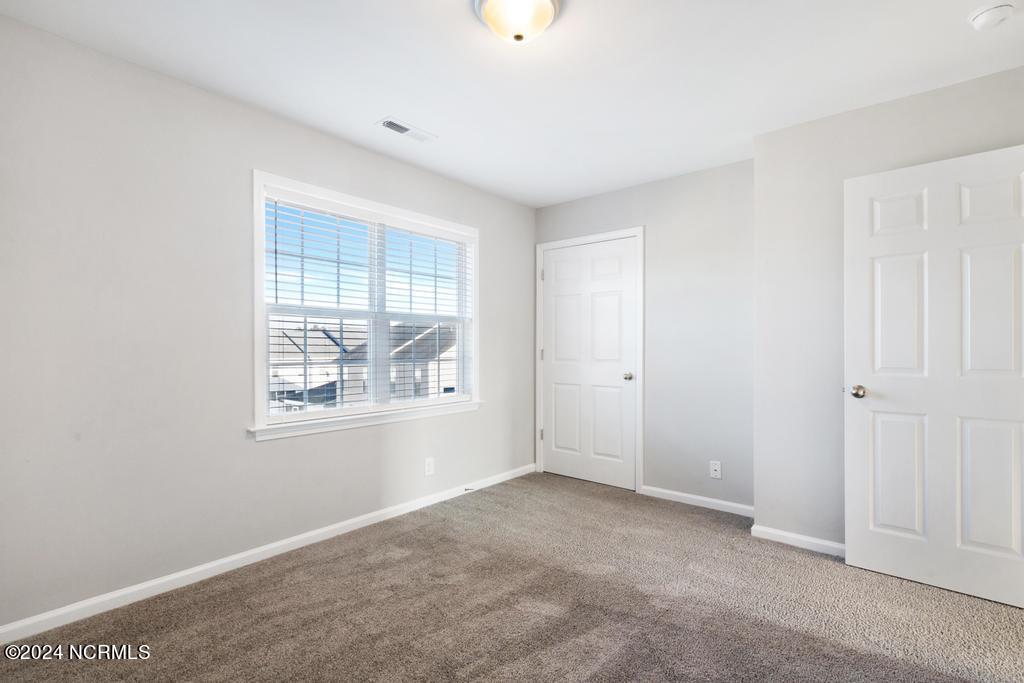 100560124 | Photo 17