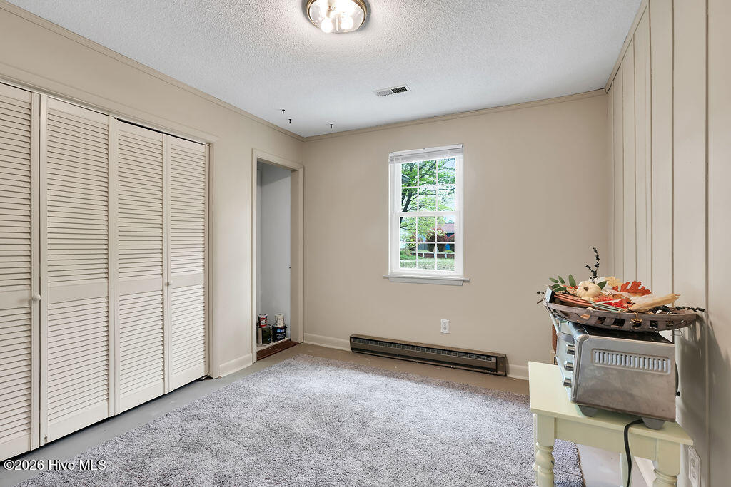 100565708 | Photo 19