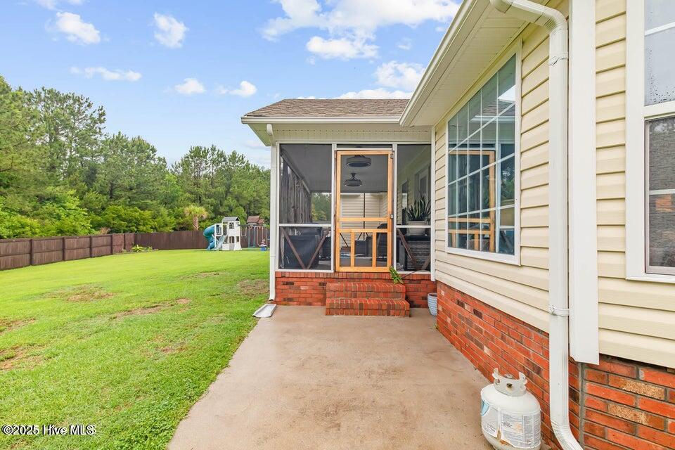 100522391 | Photo 51