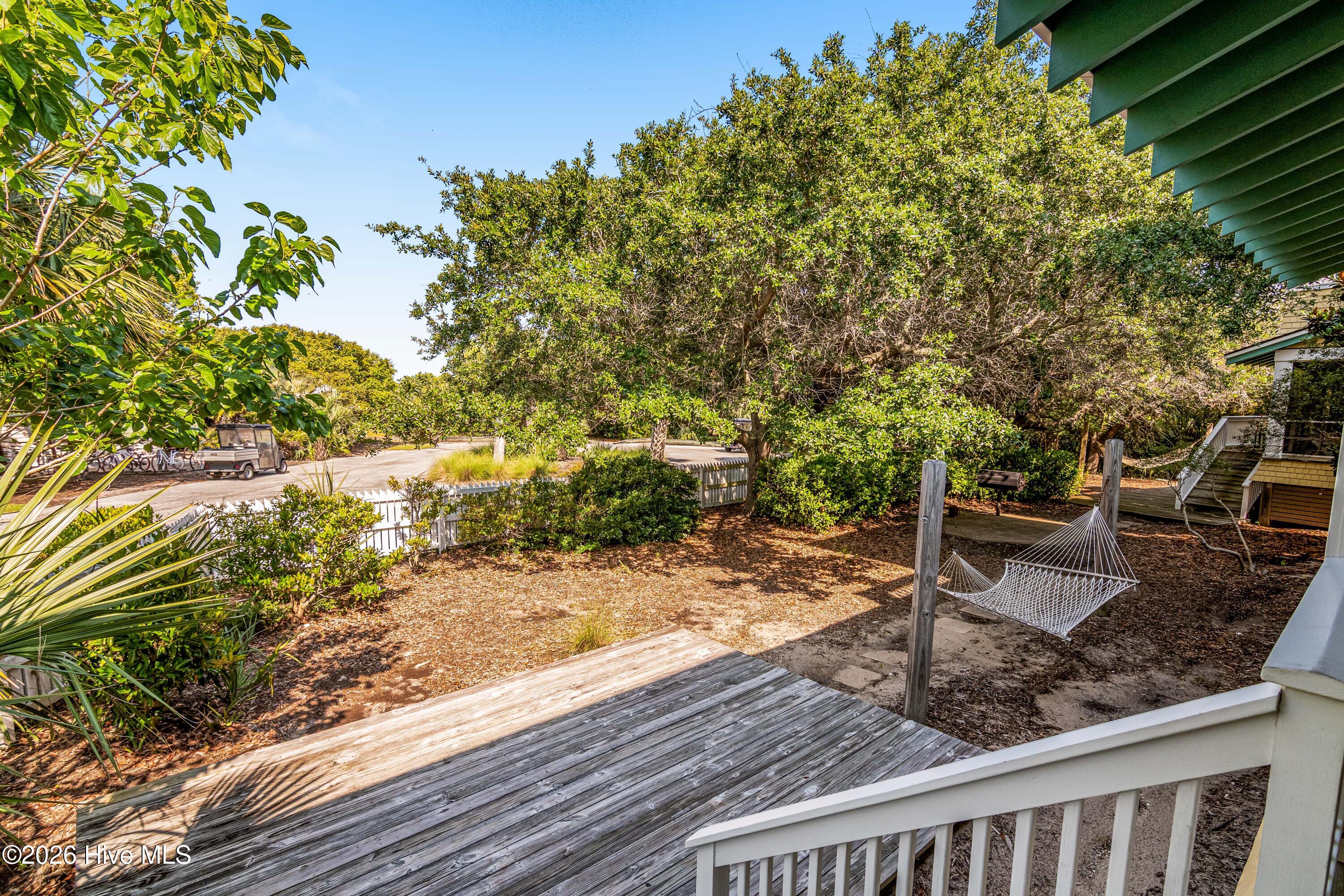 100565822 | Photo 10