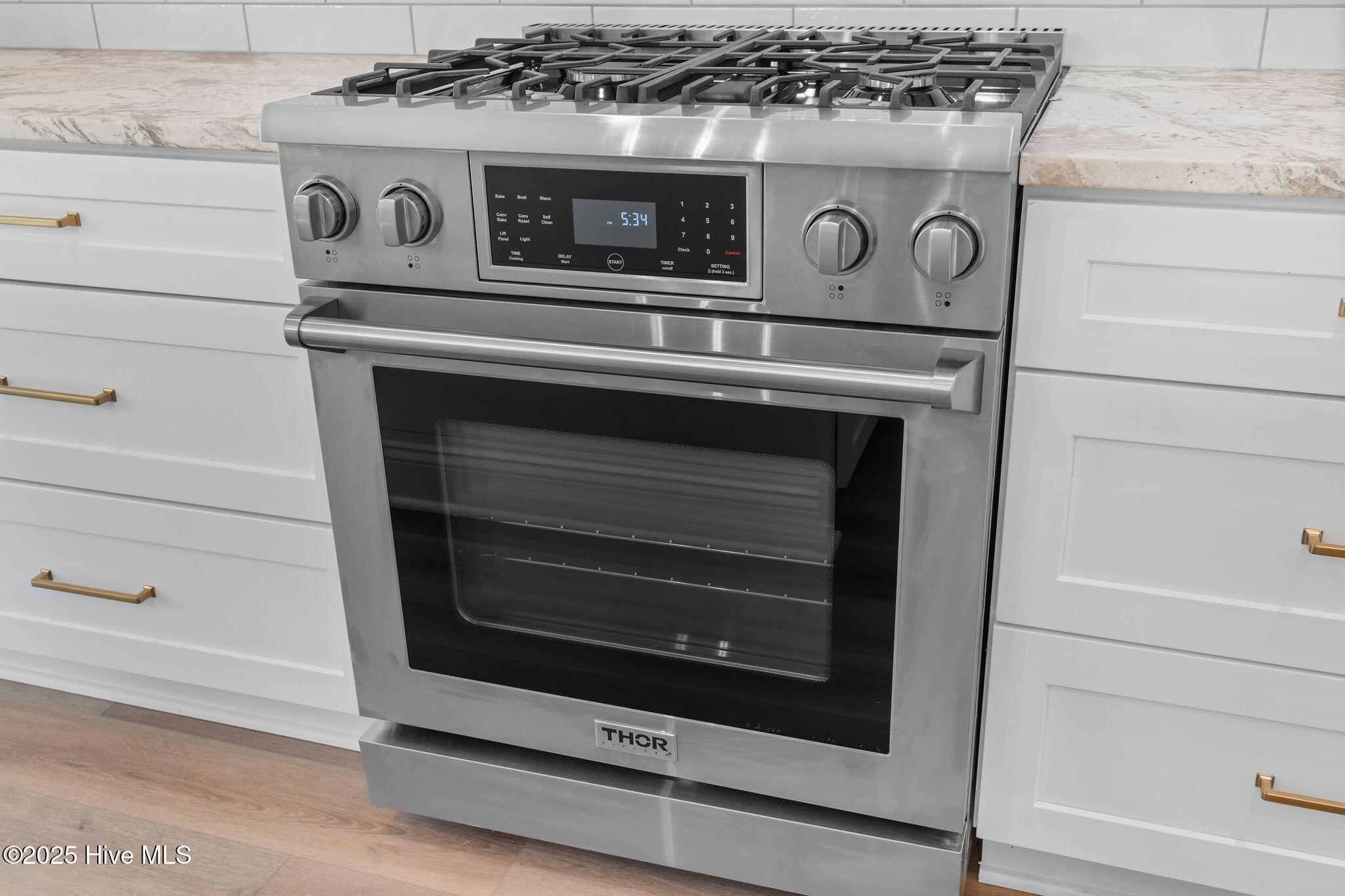 100524622 | Photo 27