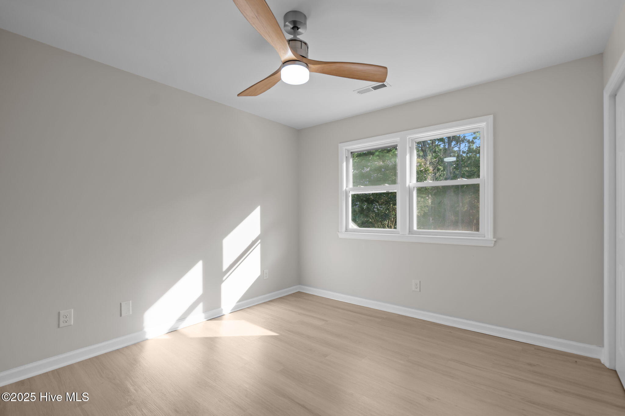 100527627 | Photo 39