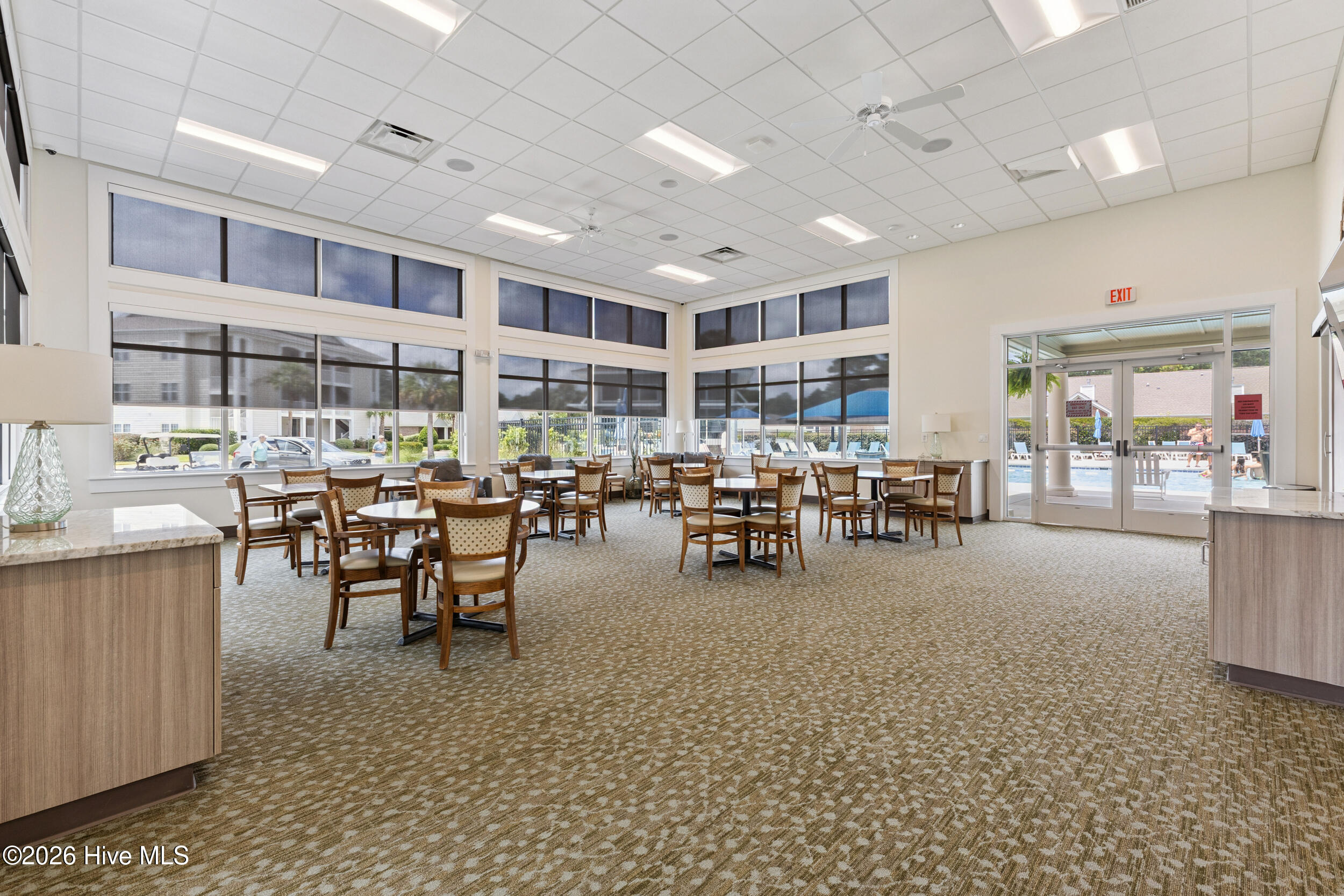 100564040 | Photo 55